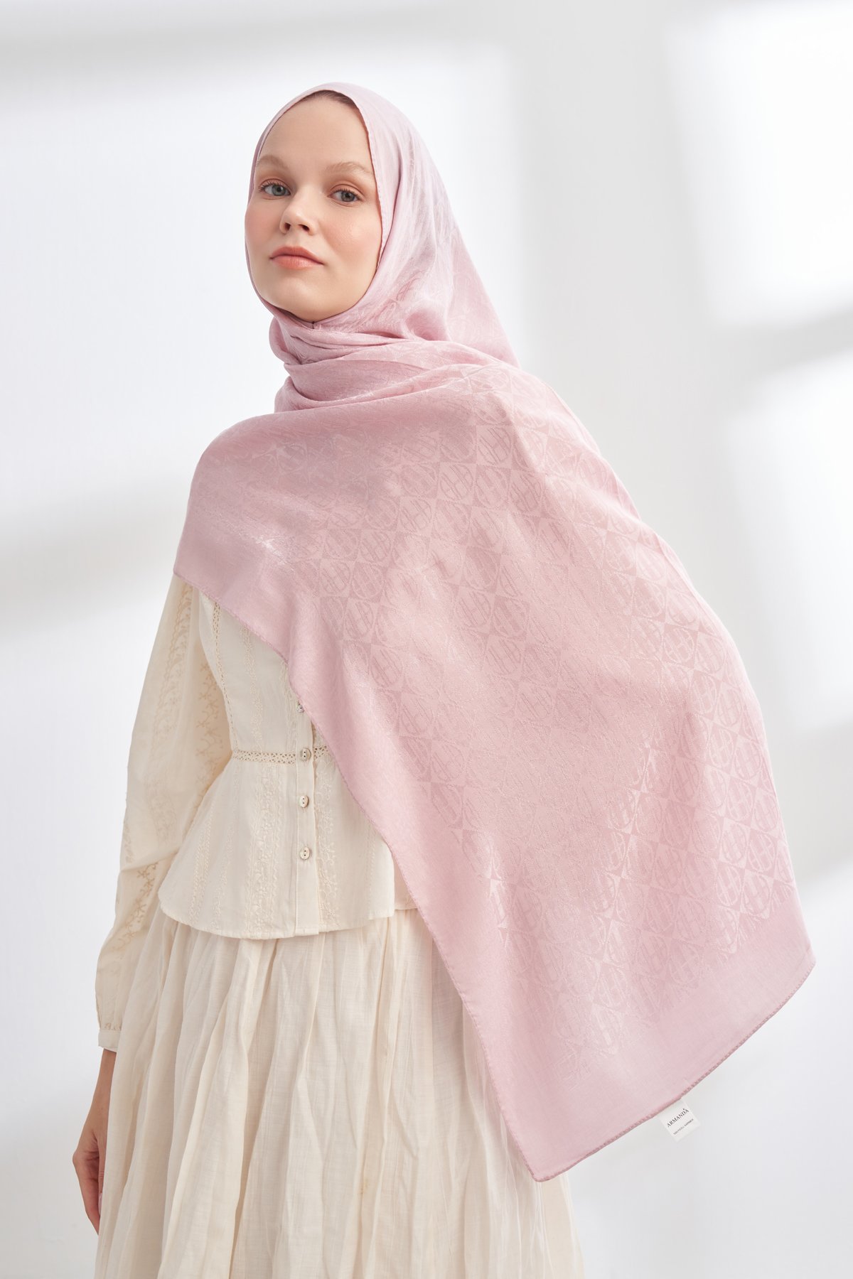 SOLEA JAKAR ICON DESEN ŞAL - PUDRA