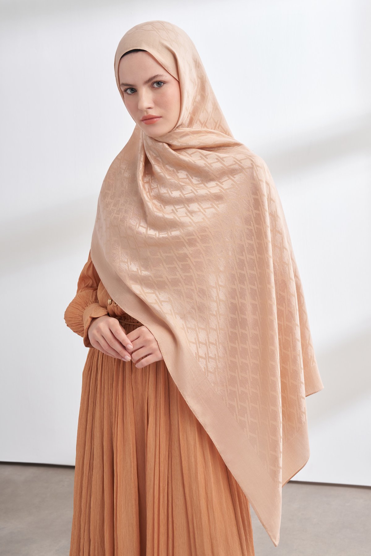 SOLEA JAKAR NORA DESEN ŞAL - BEJ
