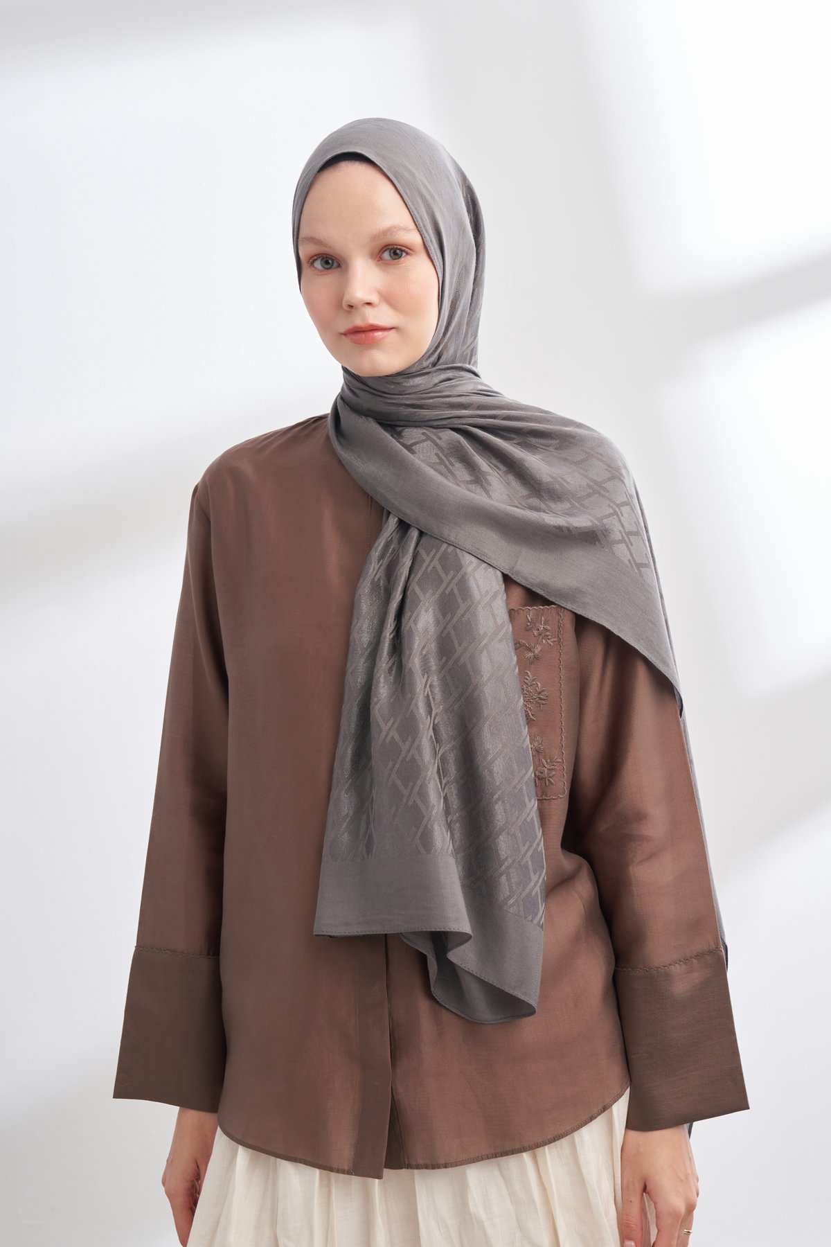 SOLEA JAKAR NORA DESEN ŞAL - FÜME