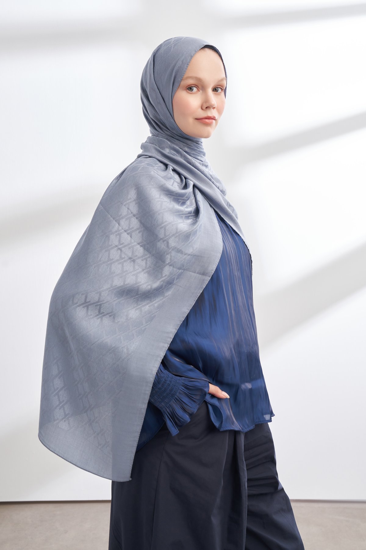 SOLEA JAKAR NORA DESEN ŞAL - KOT MAVİSİ