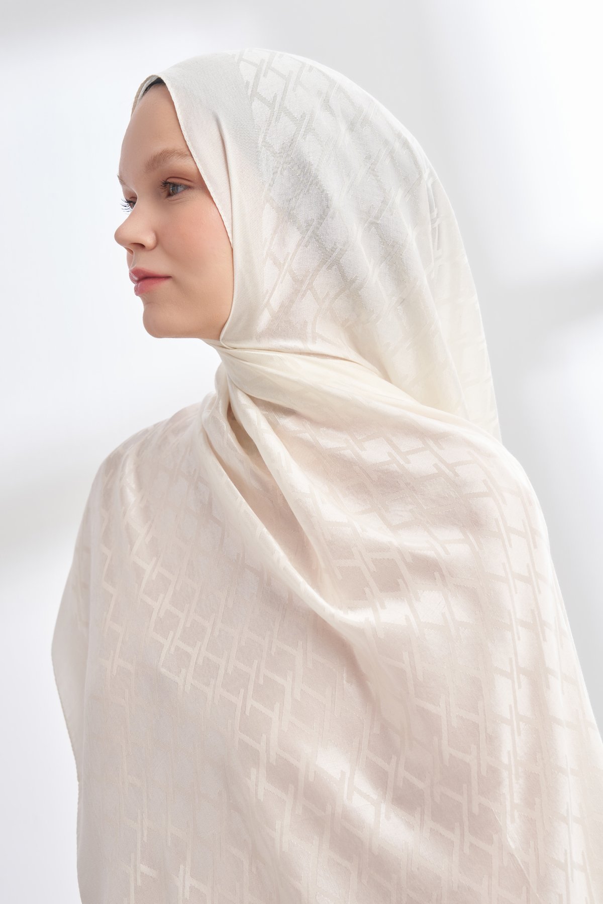 SOLEA JAKAR NORA DESEN ŞAL - KREM