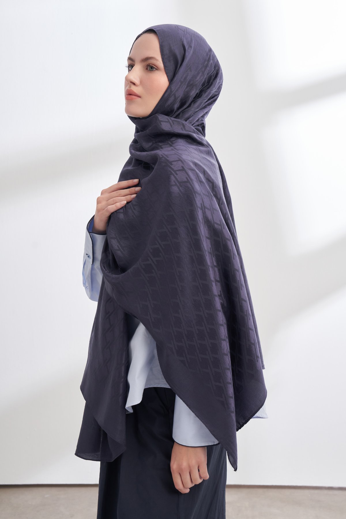 SOLEA JAKAR NORA DESEN ŞAL - LACİVERT