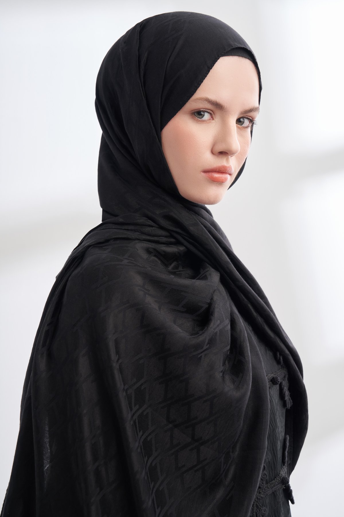SOLEA JAKAR NORA DESEN ŞAL - SİYAH