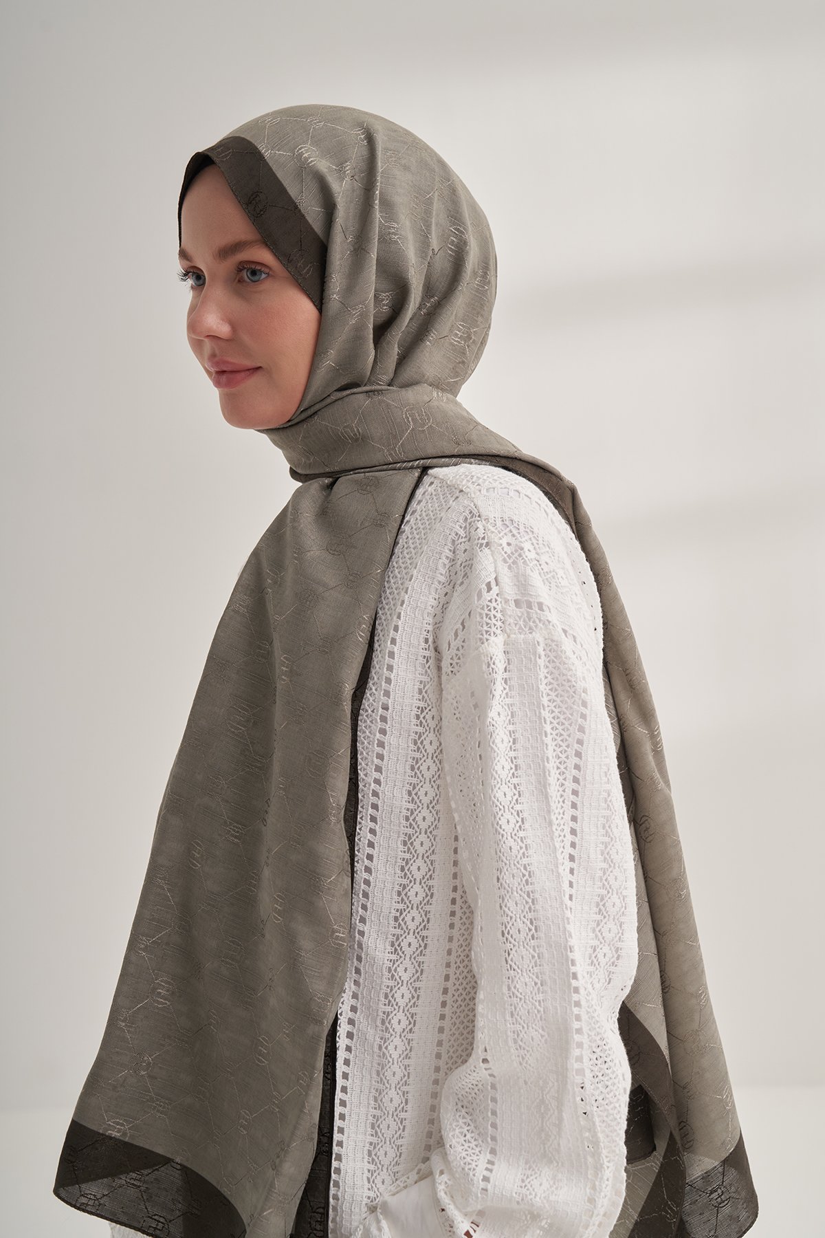 ZİNCİR MONOGRAM ŞAL - KÜL
