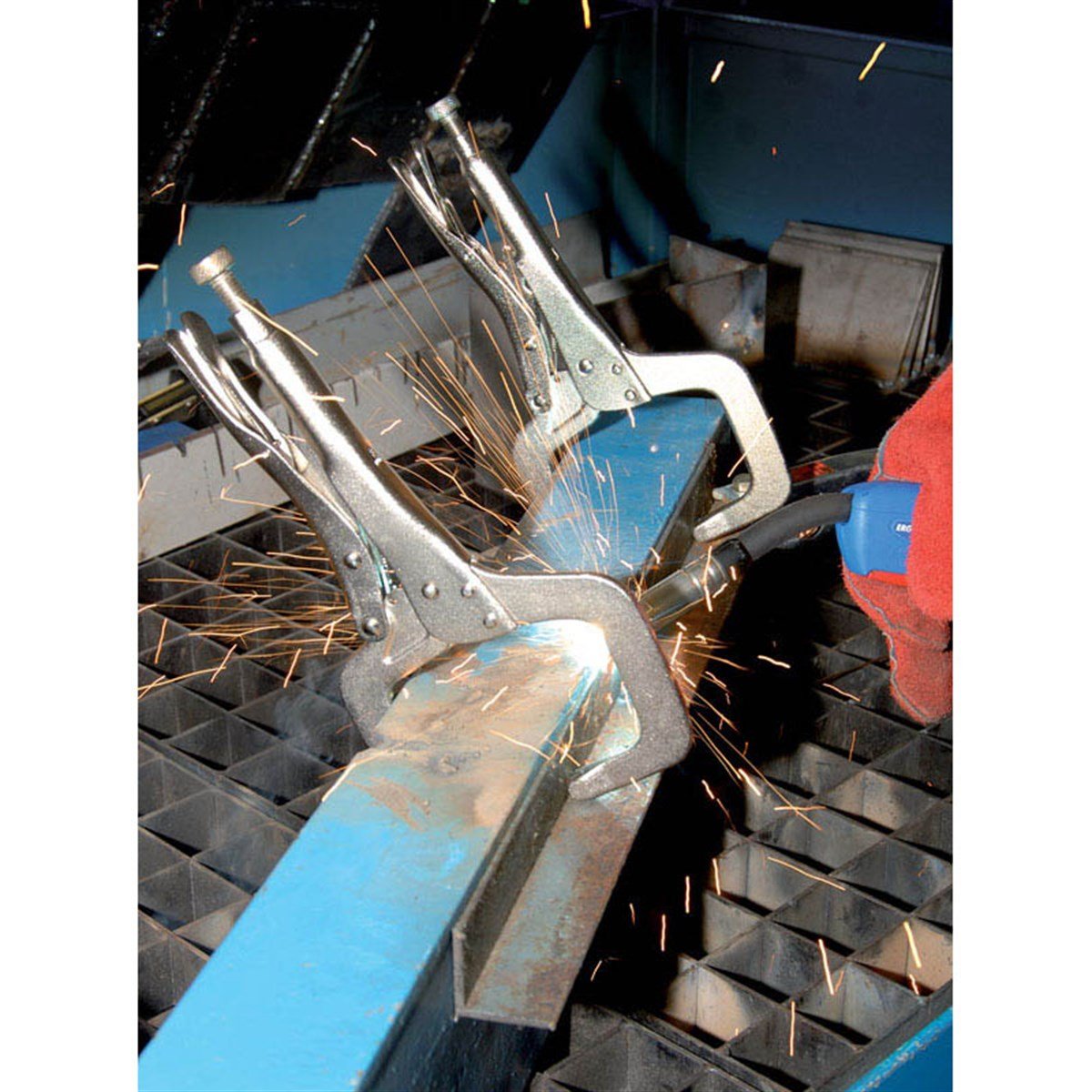 Alet ve Yardımcı ÜrünlerDraper Kaynak Pensesi Kilitlenir Tip C Ağız 280MM