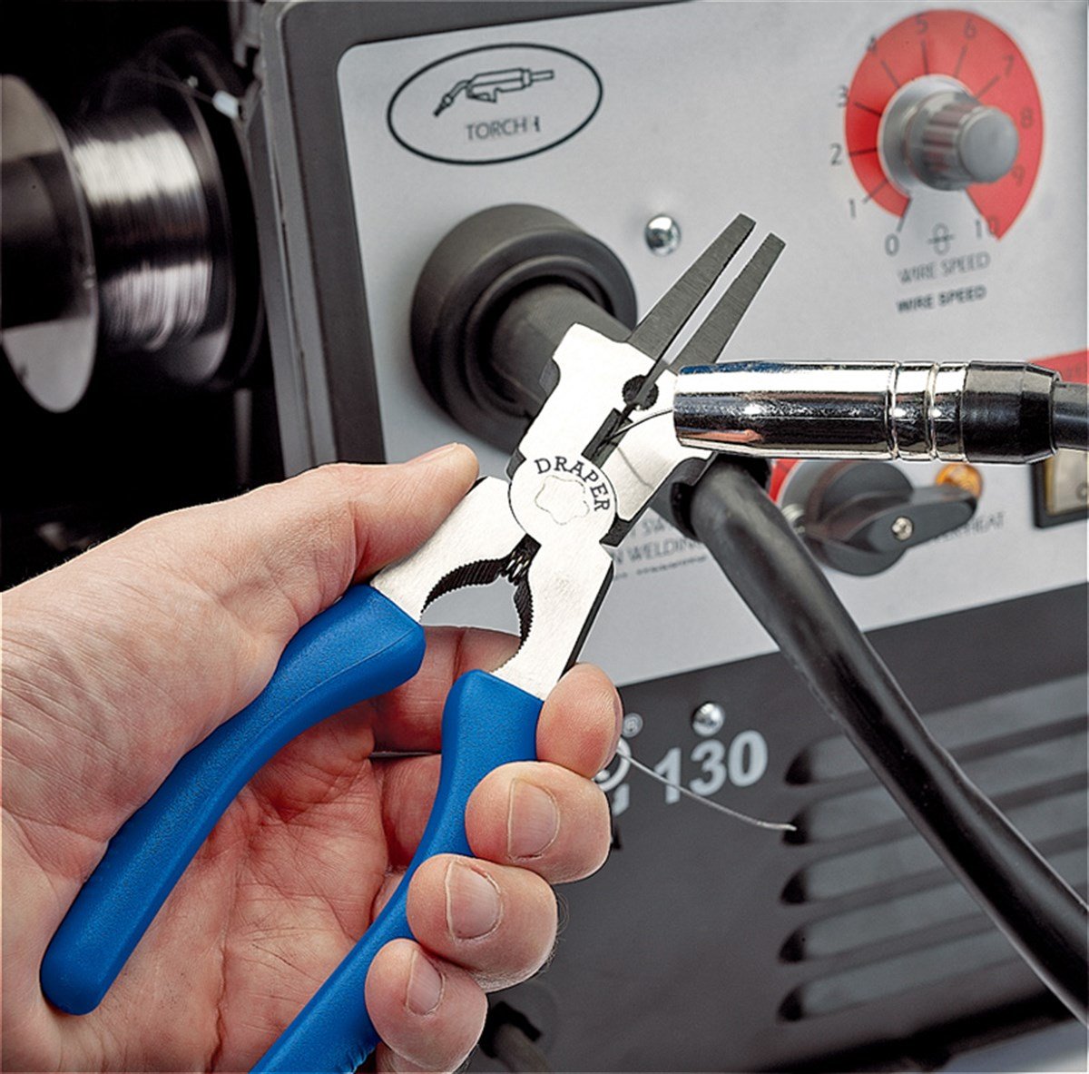 Alet ve Yardımcı ÜrünlerDraper Mig Kaynak Pensesi 210MM