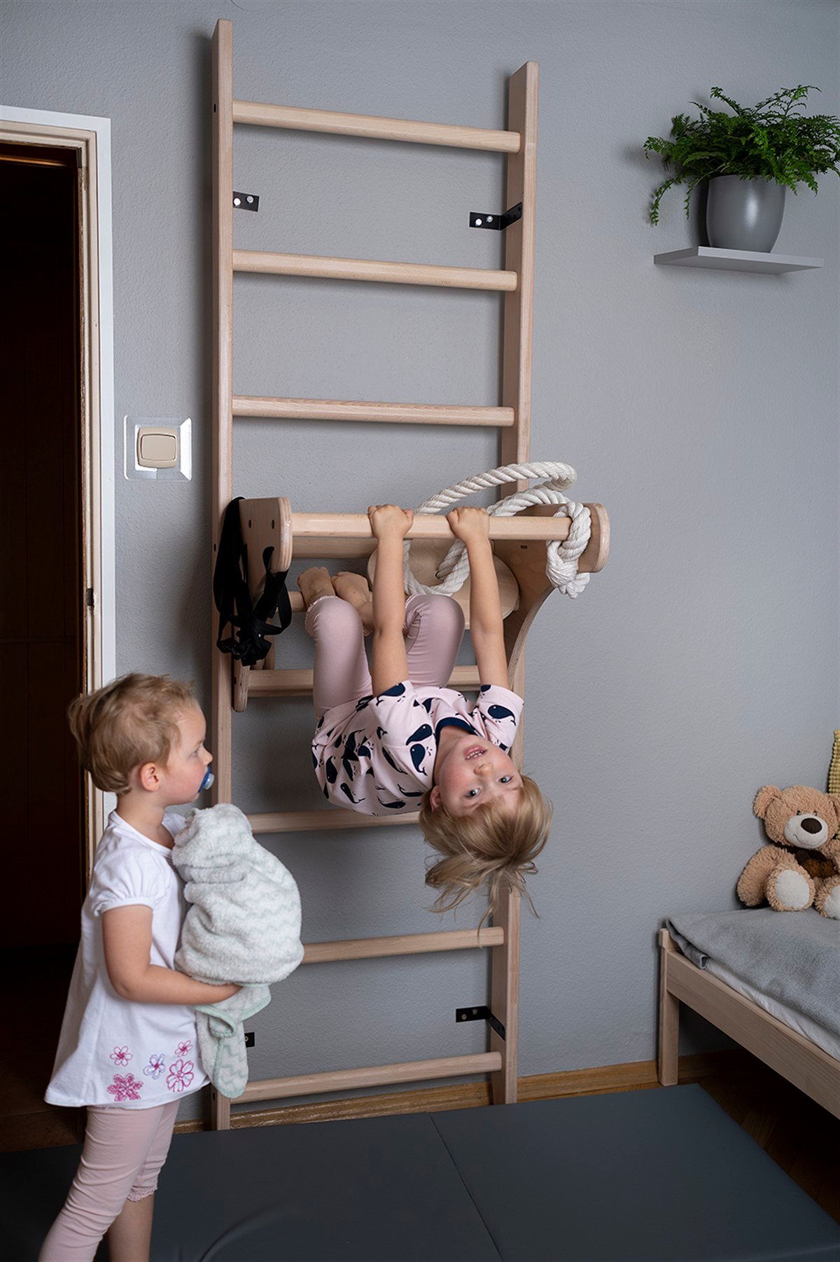 İstasyon ve SehpaMinder Mat Kahverengi