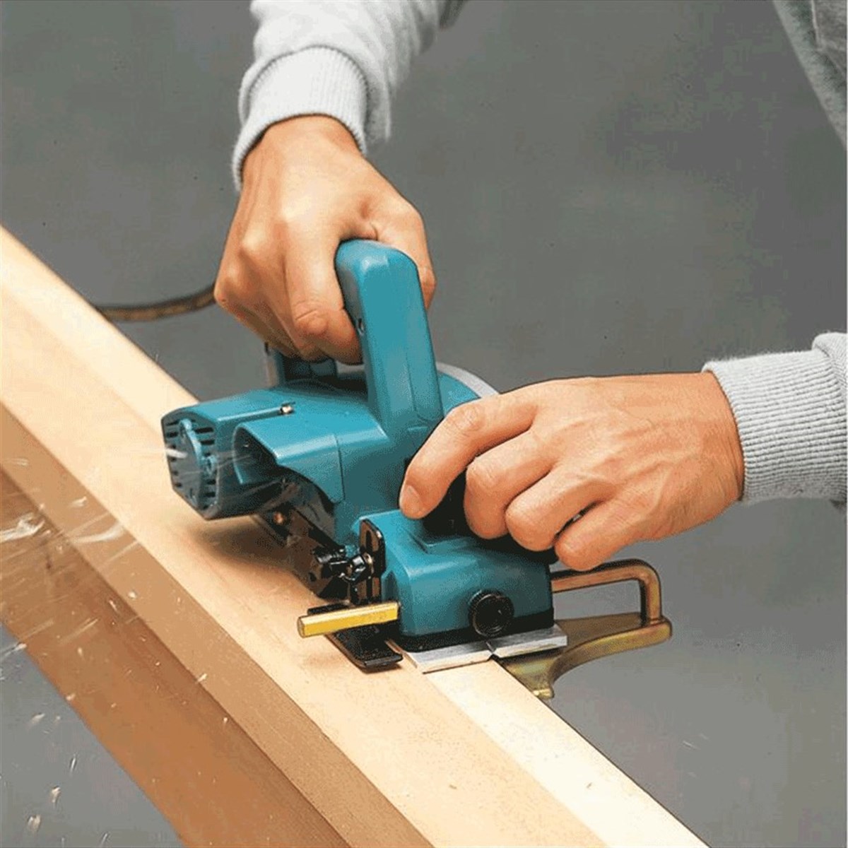 PlanyalarMakita Planya 82MM