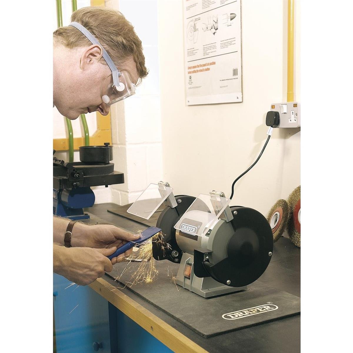 TaşlamaDraper Taşlama Makinesi 250W 150MM