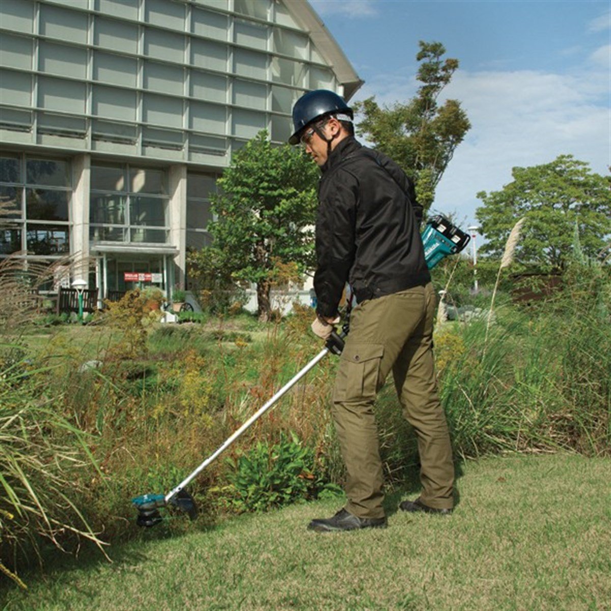 TırpanMakita TIrpan Sicim 18VX2 Lityum (Sadece Alet)