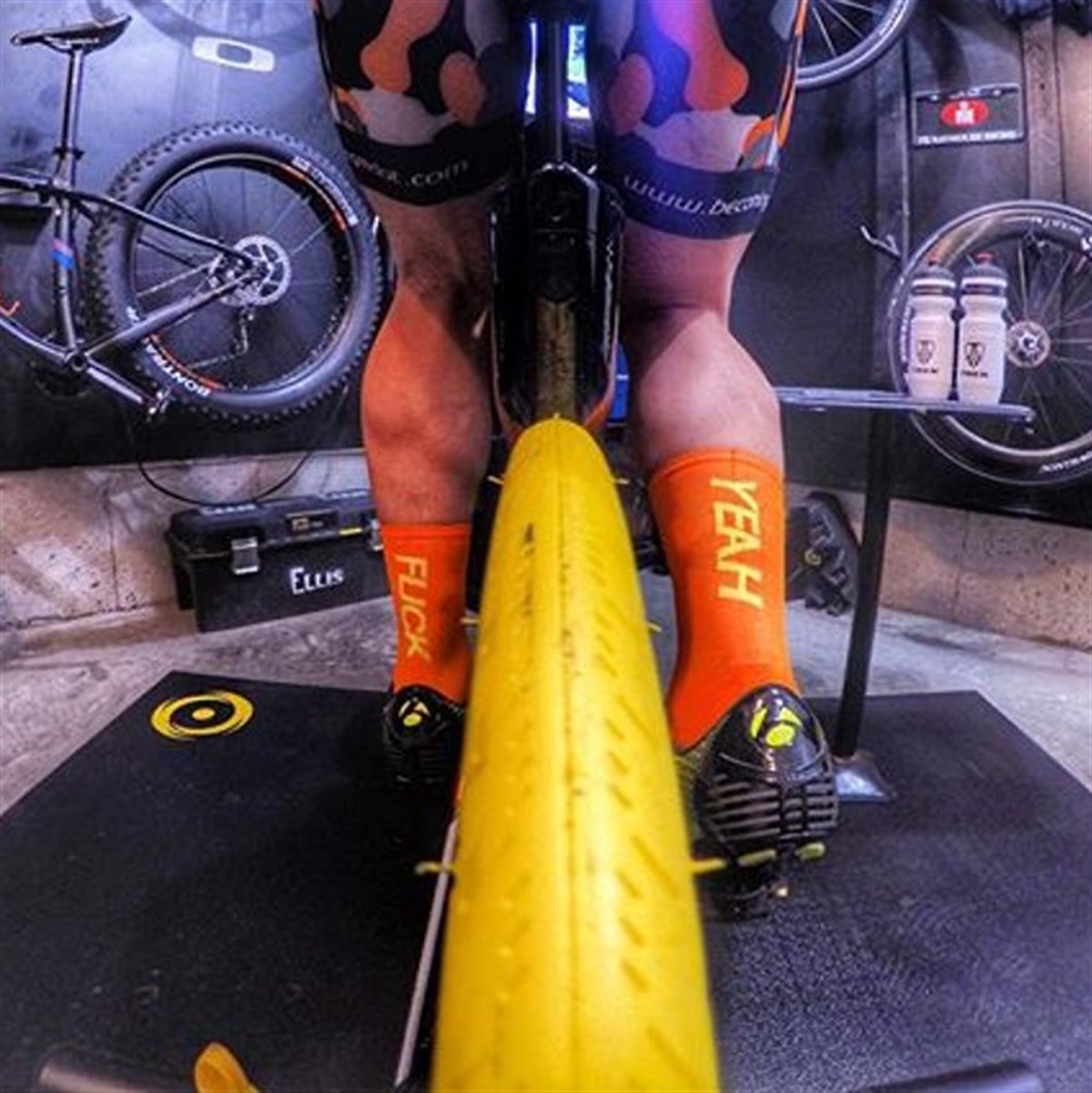 TRAINER AKSESUAR LASTIK SIYAH