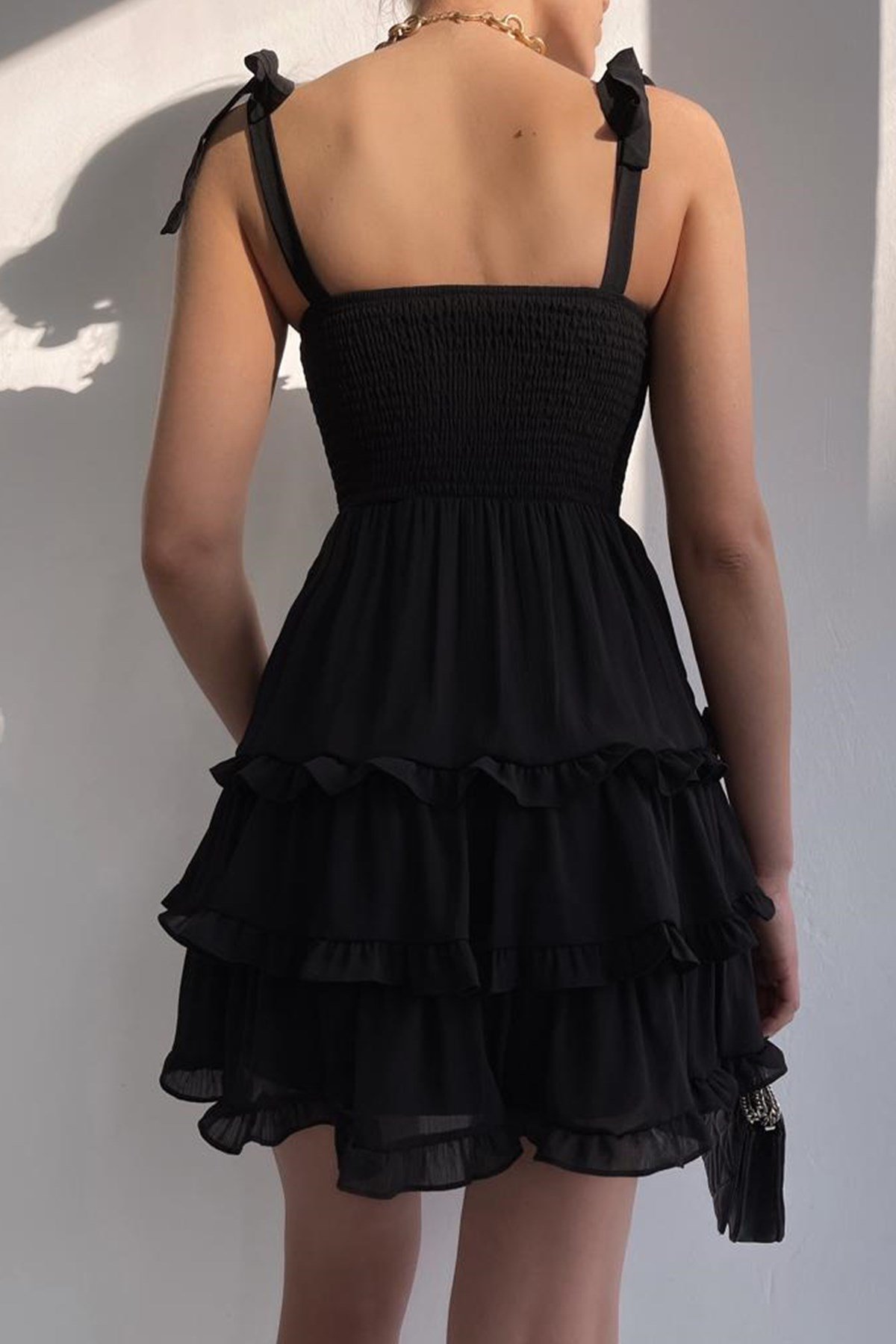AEROBİN KUMAŞ GÖĞÜS DEKOLTELİ ETEĞİT KAT DETAYLI SIRTI GİPELİ SİYAH ELBİSE BLACK DRESS MSCX-116-SİYAH