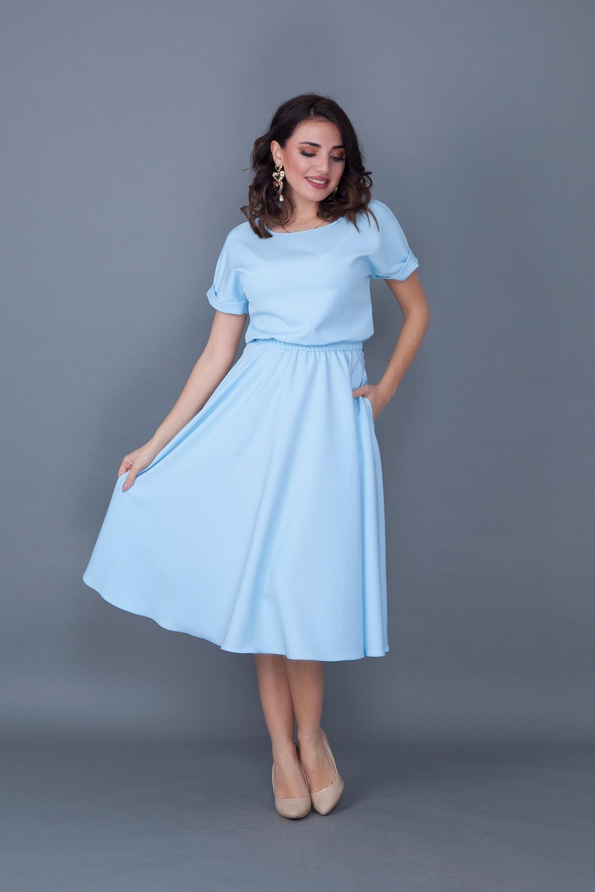 Bebe Mavi Esnek Atlas Kumaş Midi Boy Beli Lastikli Cepli Tasarım Kısa Kollu Kloş Bebe Mavi Abiye Elbise 222