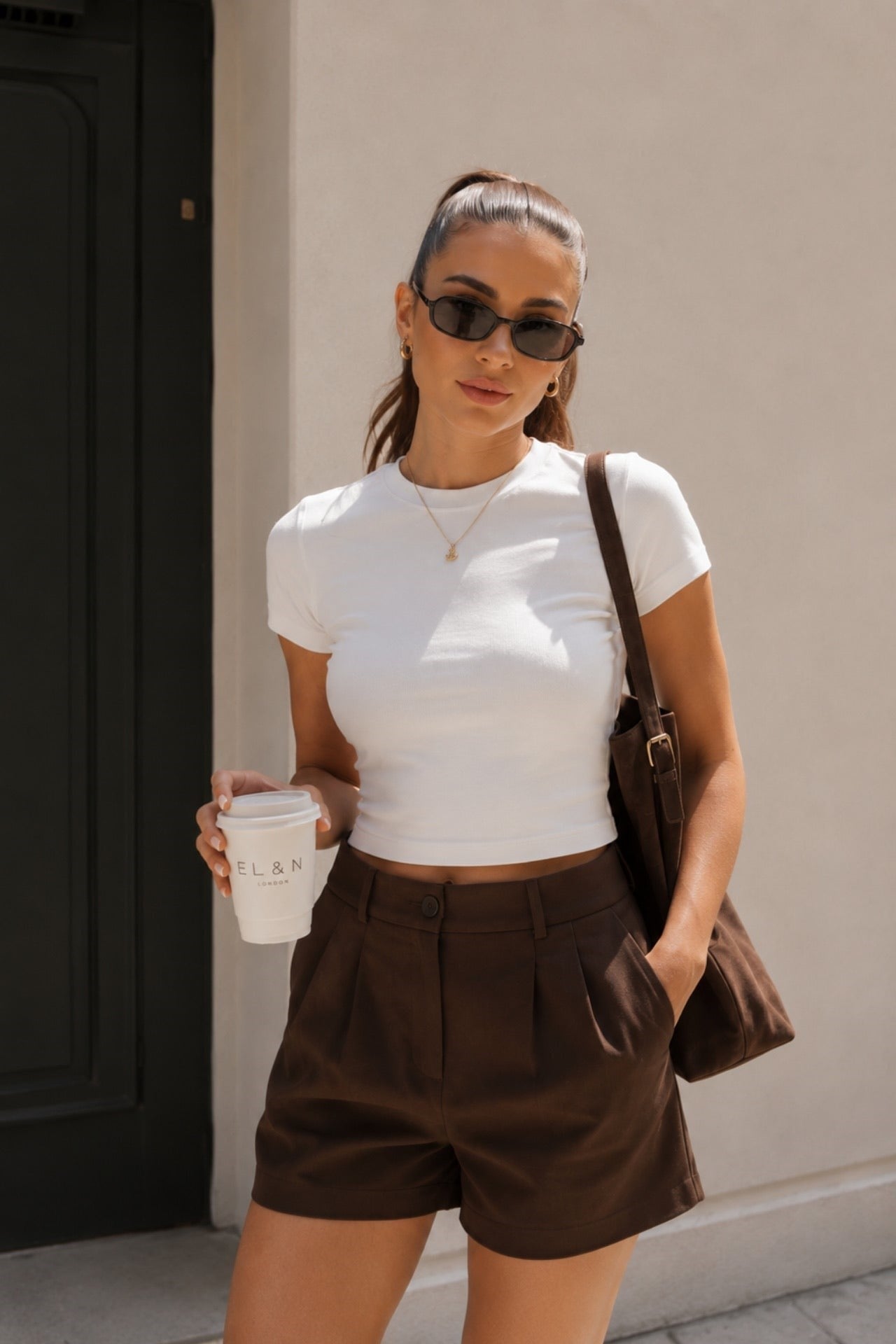 Bisiklet Yaka Likralı Beyaz Crop T-Shirt