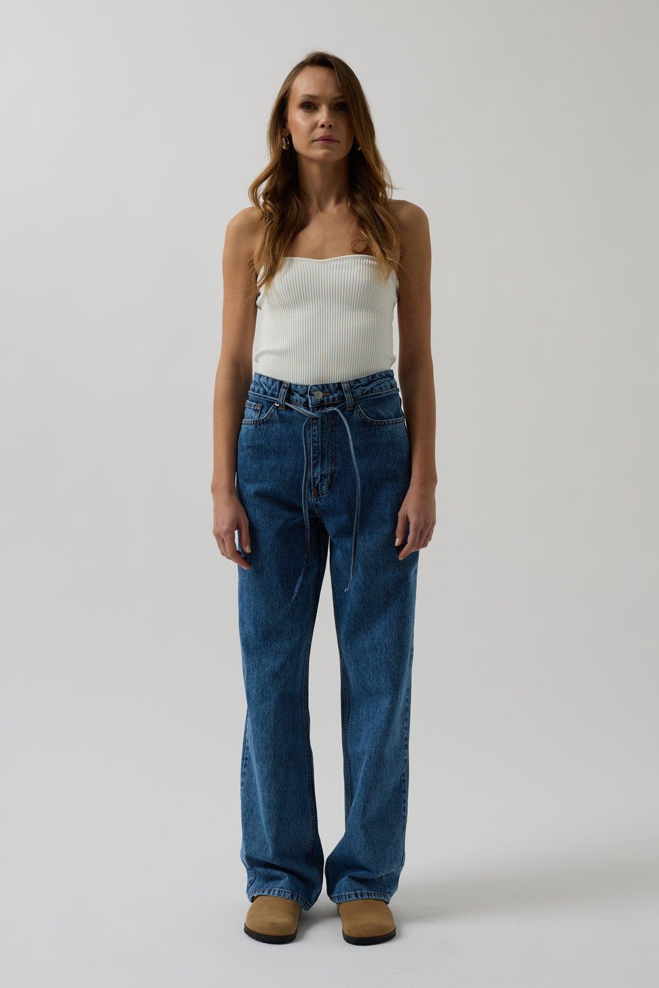 Biye Detay Straight Mavi Jean