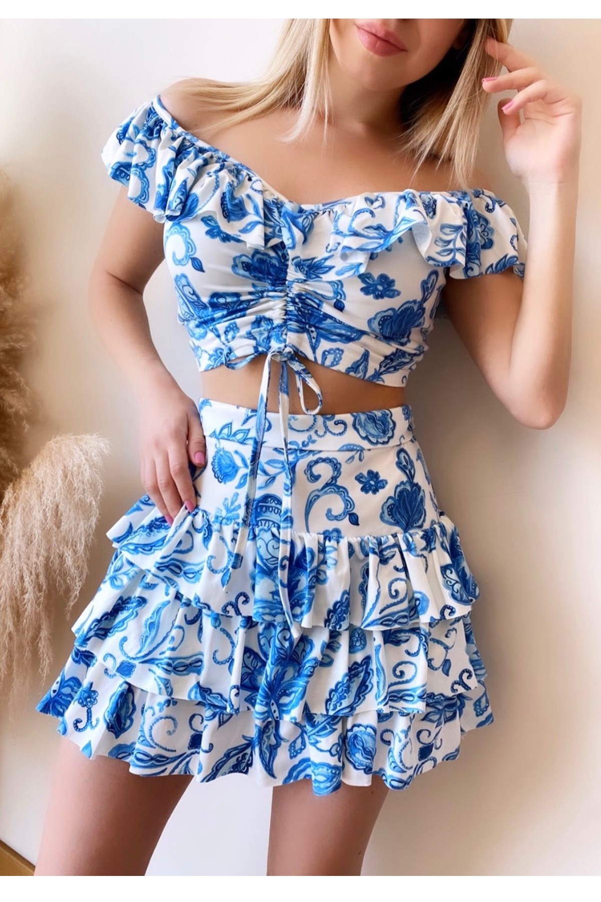 ÇİÇEK DESENLİ ESNEK MİKRO KUMAŞ BÜSTİYER VE ETEK TAKIM FLOWERED TOP AND SKIRT SET GD-019