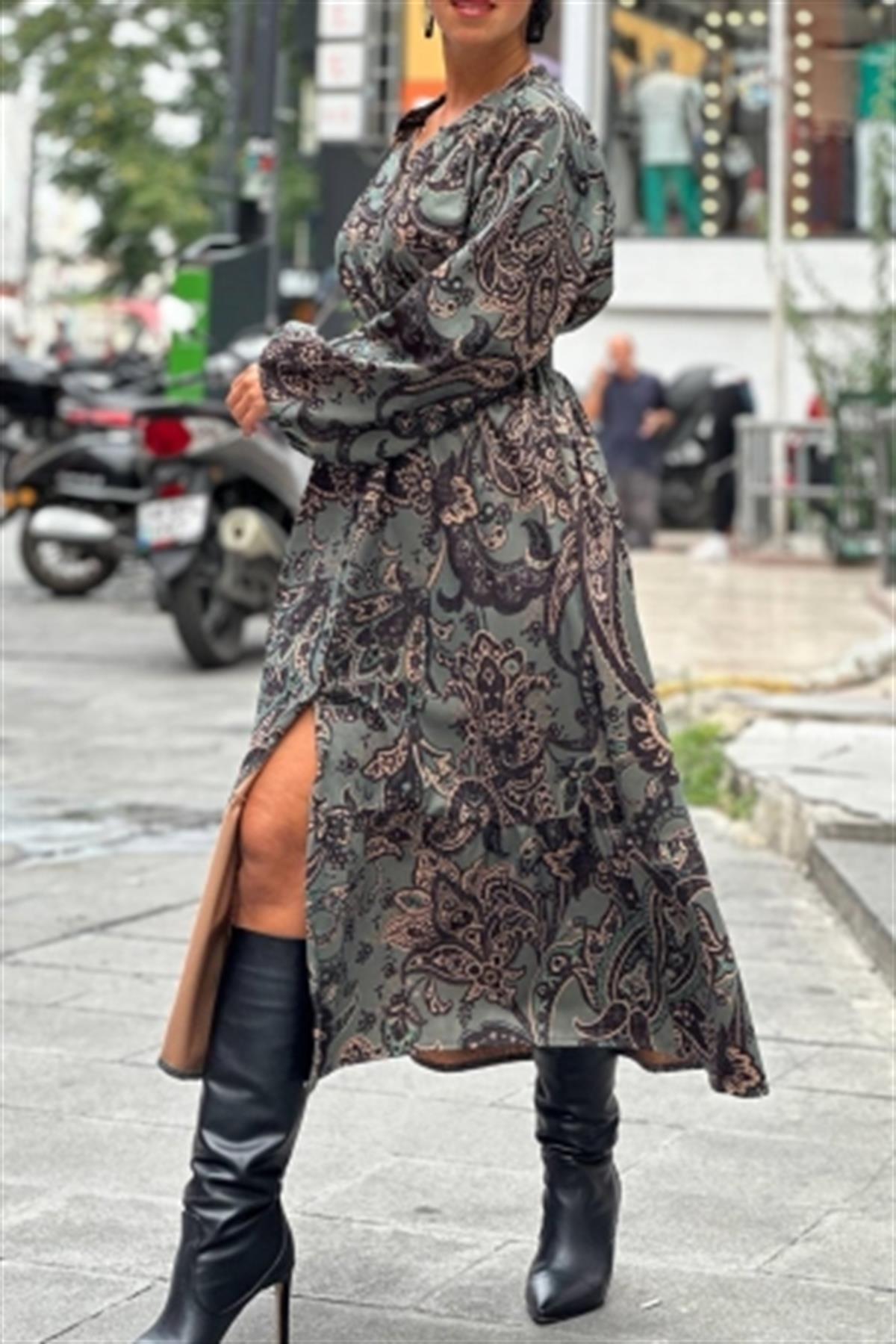 Dijital Baskılı Süet Kumaş Kemer Detaylı Boydan Düğmeli Uzun Kollu Oversize Kalıp Abiye Elbise -Yeşil- 6003