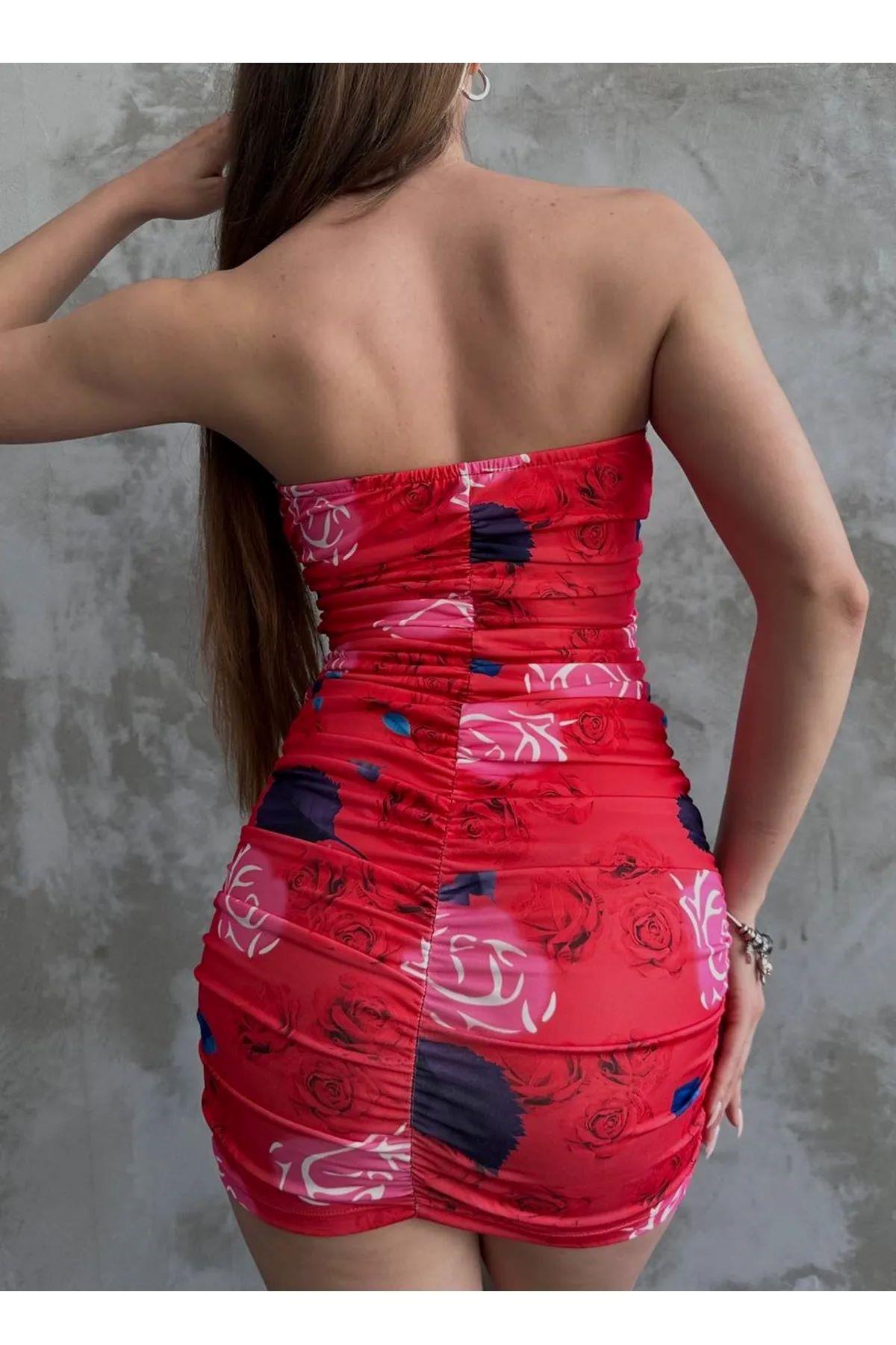 Dilber Elbisesi Çiçek Desenli Drape Detaylı Straplez Yaka Kırmızı Mini Abiye Elbise 12135