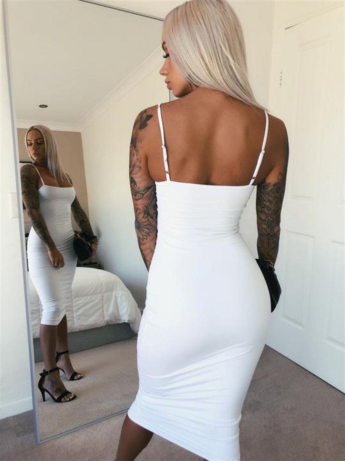 ESNEK DALGIÇ KUMAŞ ASKILI GÖĞÜS DEKOLTELİ MİDİ BOY BEYAZ GECE ELBİSESİ KOKTEYL ELBİSESİ WHITE MIDI DRESS CLUBWEAR DNM-503-1