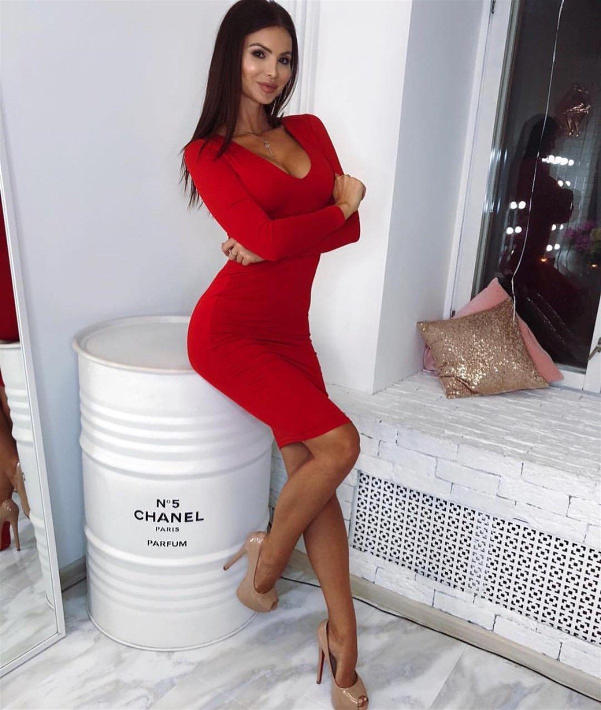 ESNEK DALGIÇ KUMAŞ UZUN KOLLU SİYAH MİNİ ELBİSE SİYAH ELBİSE BLACK DRESS DNM-444-1