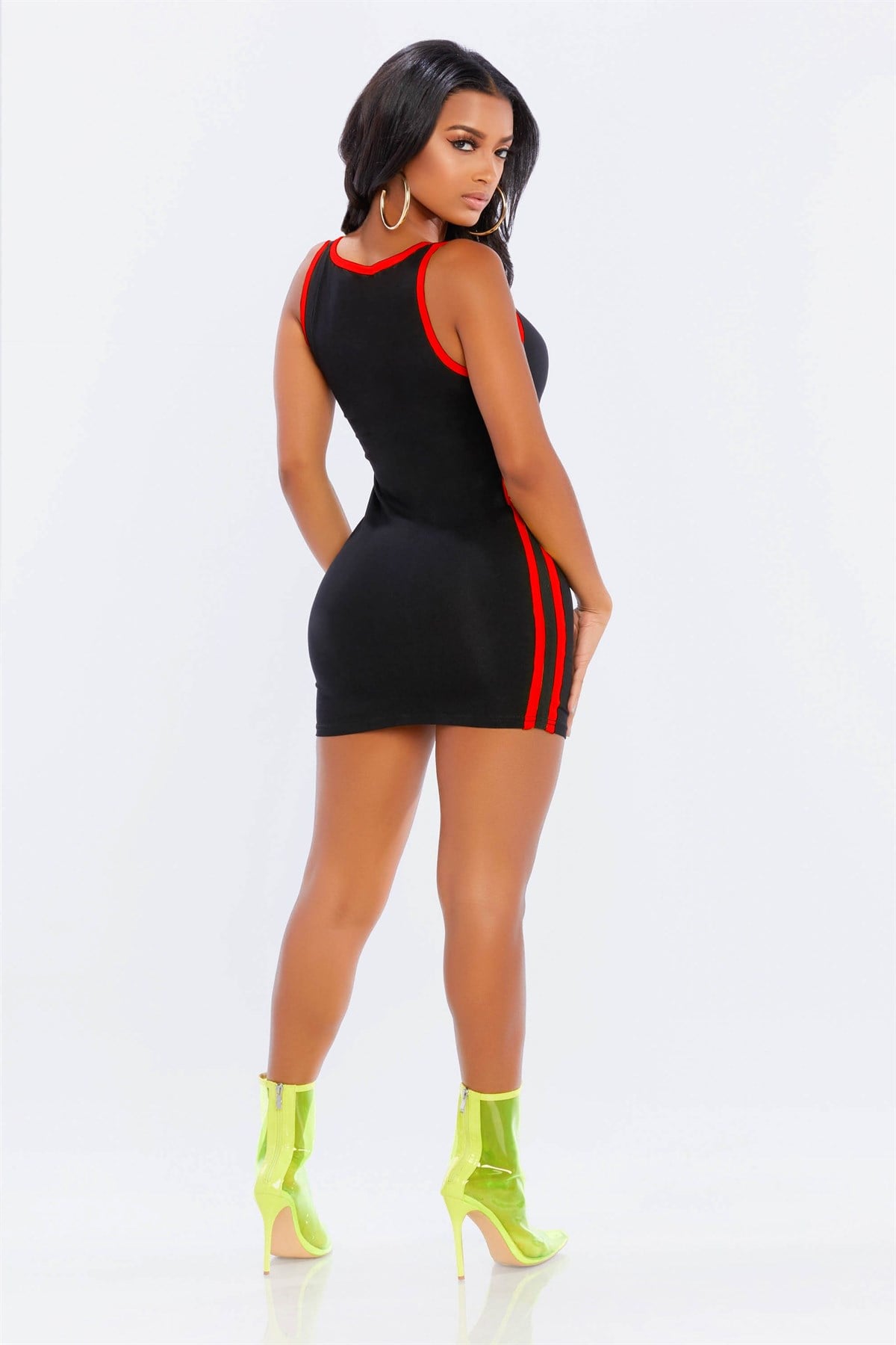 ESNEK DALGIÇ KUMAŞ YANLARI KIRMIZI ŞERİT DETAYLI SPOR MİNİ ELBİSE BLACK MINI DRESS DNM-466-3