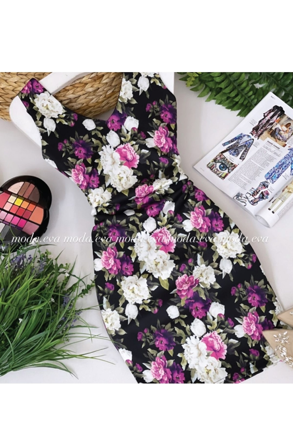 ESNEK KUMAŞ ÇİÇEK DESENLİ V YAKA MİNİ ELBİSE FLOWER PRINT MINI DRESS EMR-089