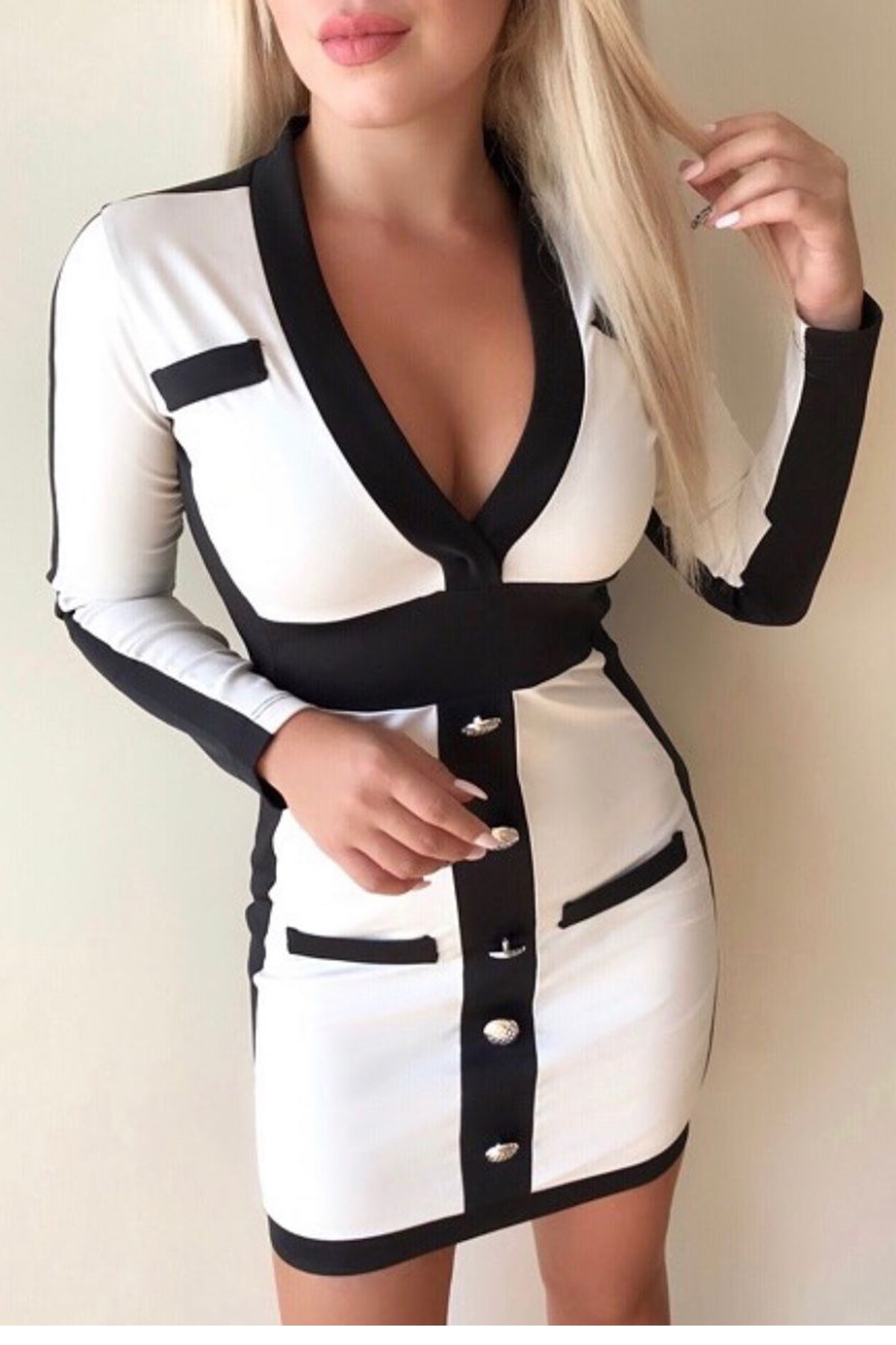 ESNEK KUMAŞ DÜĞME DETAYLI UZUN KOLLU V YAKA BEYAZ MİNİ ELBİSE V NECK WHITE MINI DRESS GD-031
