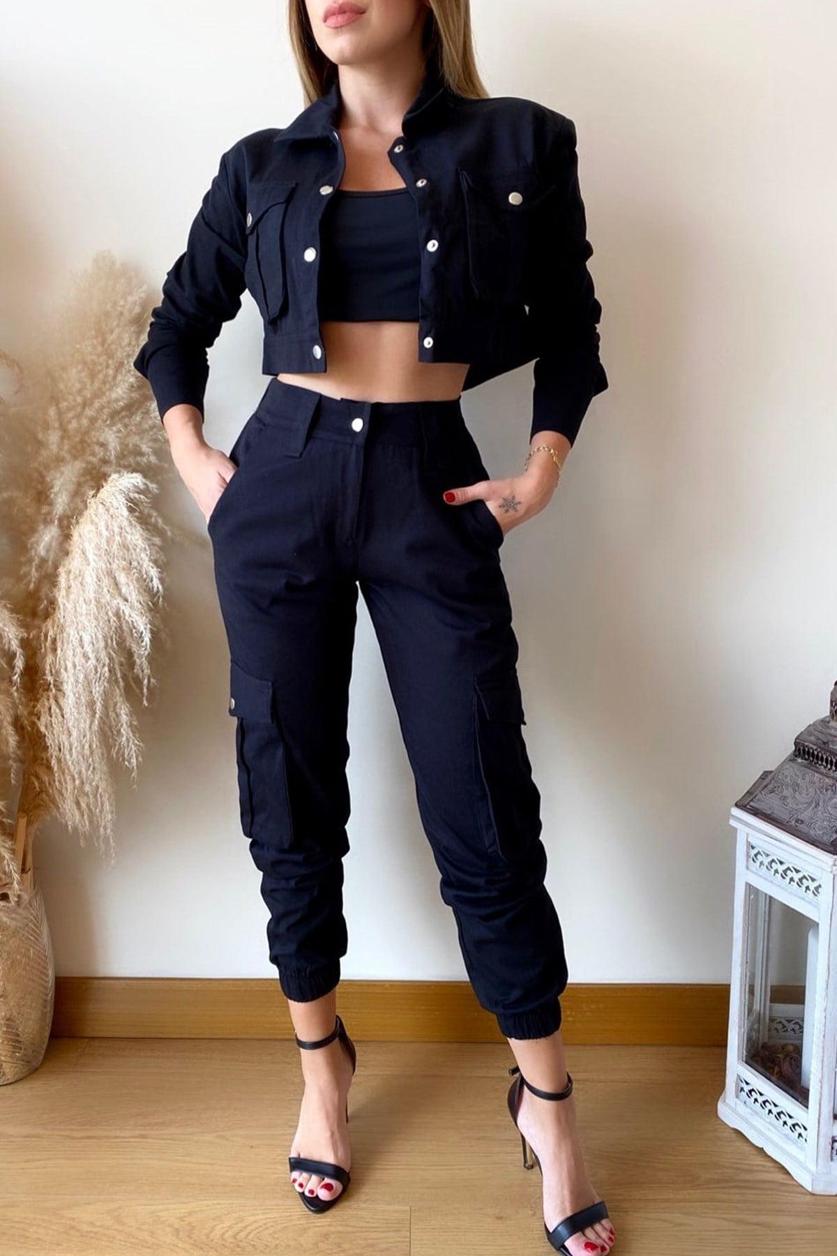 GABARDİN KUMAŞ SİYAH CEKET VE LASTİK PAÇA SİYAH PANTOLON TAKIM BLACK JACKET AND PANTS SET GD-034-SİYAH