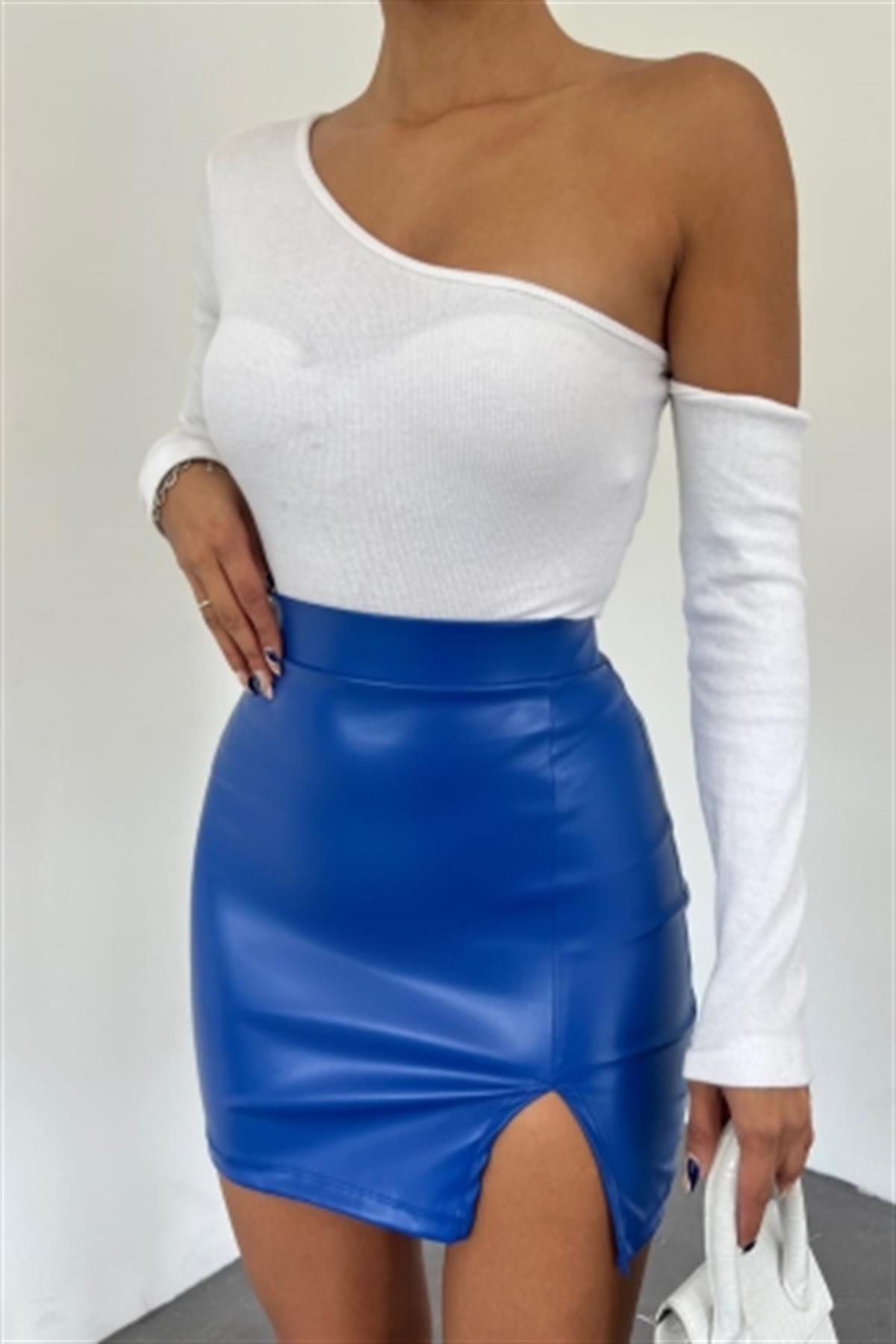 Kadın Esnek Suni Deri Kumaş Beli Lastikli Yırtmaçlı 41 cm Suni Deri Mavi Mini Etek 7500