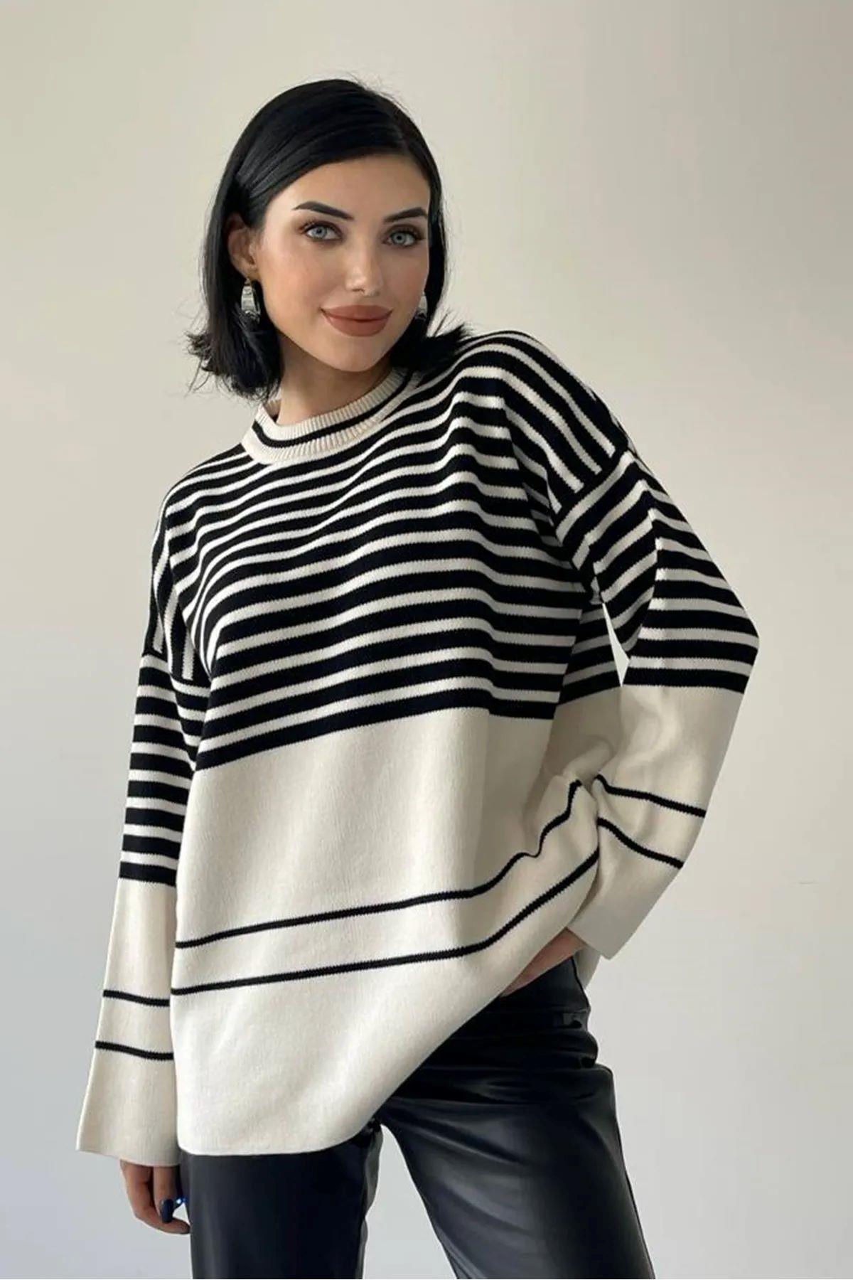 Kadın Triko Kumaş Bisiklet Yaka Çizgili Desen Oversize Kazak 198