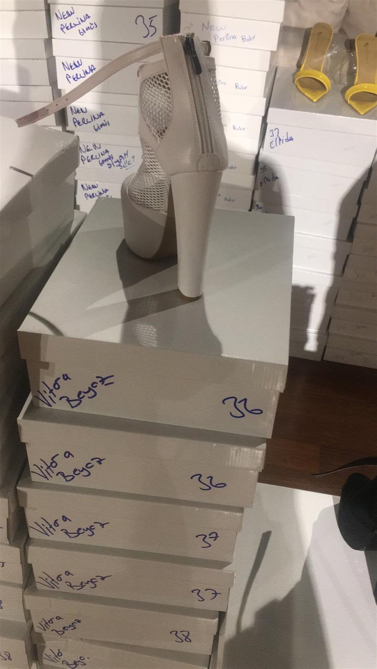 KALIN TOPUKLU UCU AÇIK FİLE DETAYLI YAZLIK PLATFORM TABANLI BEYAZ BAYAN AYAKKABI YAZLIK TOPUKLU BAYAN AYAKKABI HIGH HEELS WHITE WOMAN SHOES YT-015-2
