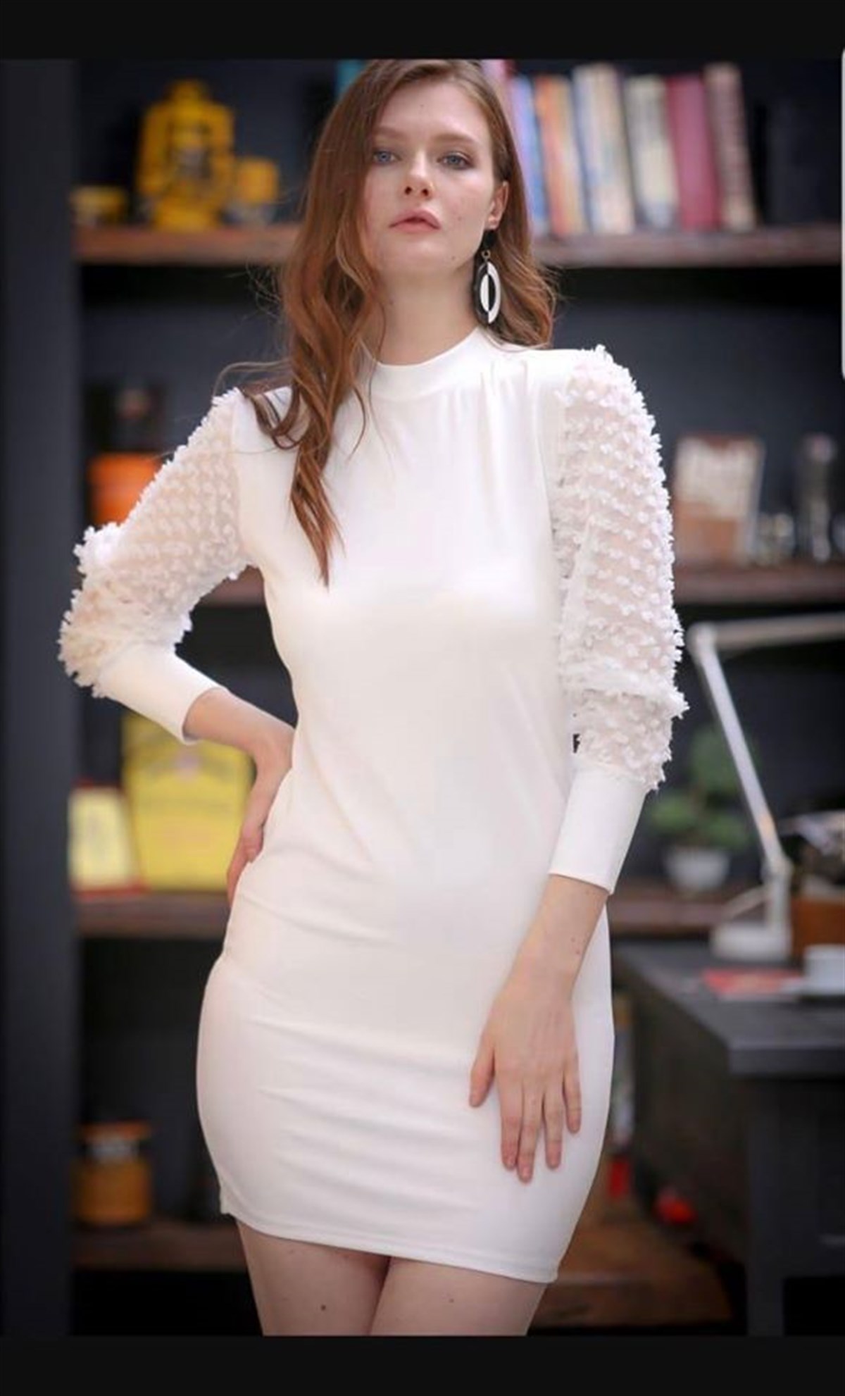 Kol Detaylı Uzun Kollu Beyaz Triko Elbise GÜNLÜK BEYAZ MİNİ ELBİSE TRİKO ELBİSE KNITTED DRESS GR-001