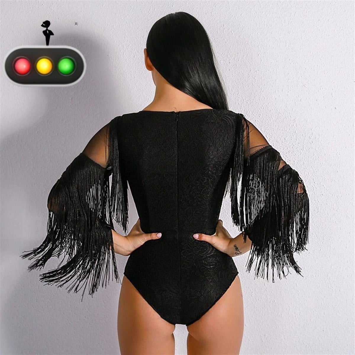 KOLLARI PÜSKÜL DETAYLI GÖĞÜS DEKOLTELİ SİYAH BODY BODYSUIT LP-238