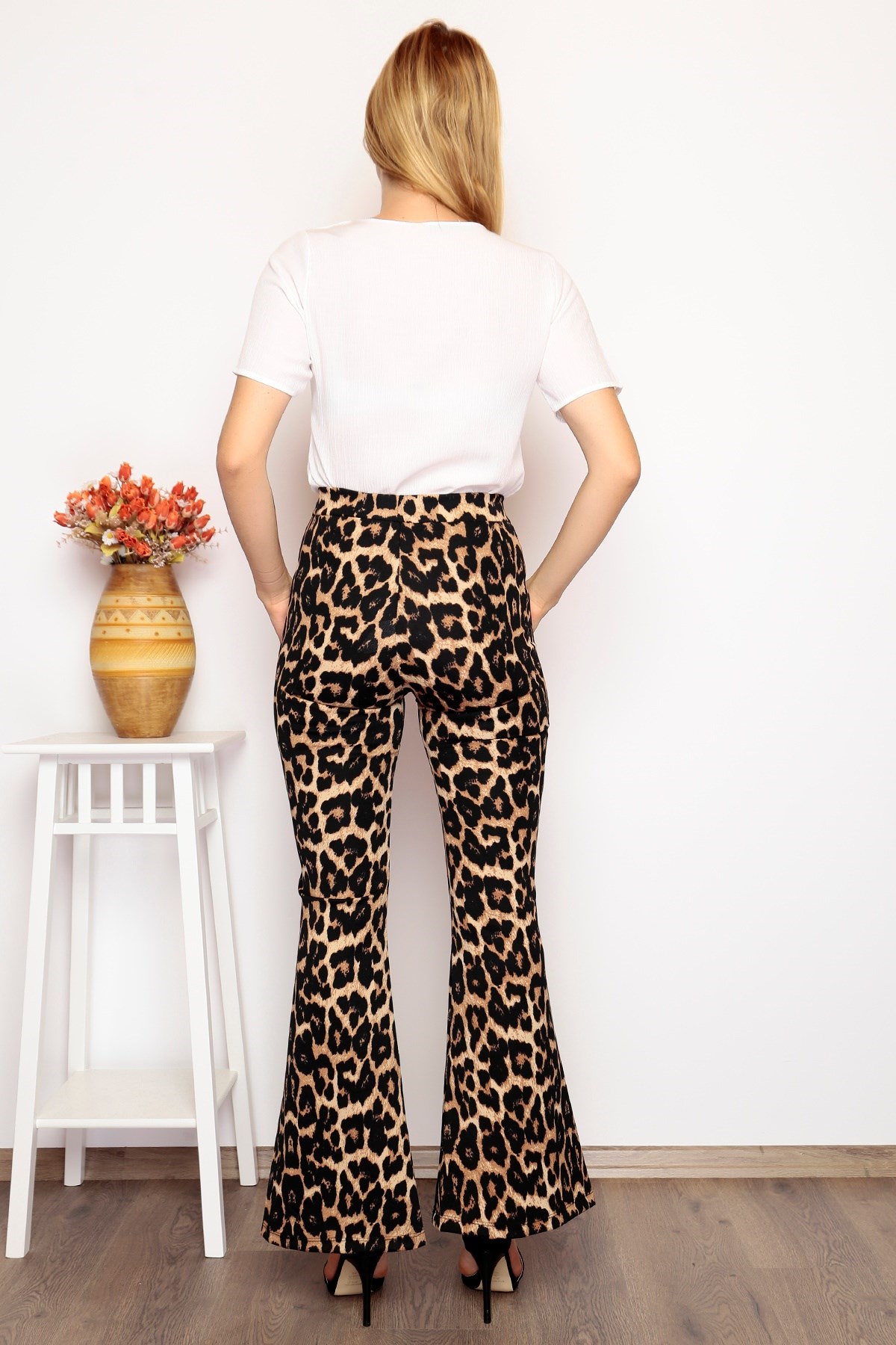LEOPAR DESENLİ ESNEK KUMAŞ PAÇALARI YIRTMAÇLI İSPANYOL PAÇA TAYT ESNEK KUMAŞ YÜKSEK BEL TAYT LEOPARD LEGGINGS HG-2454.994