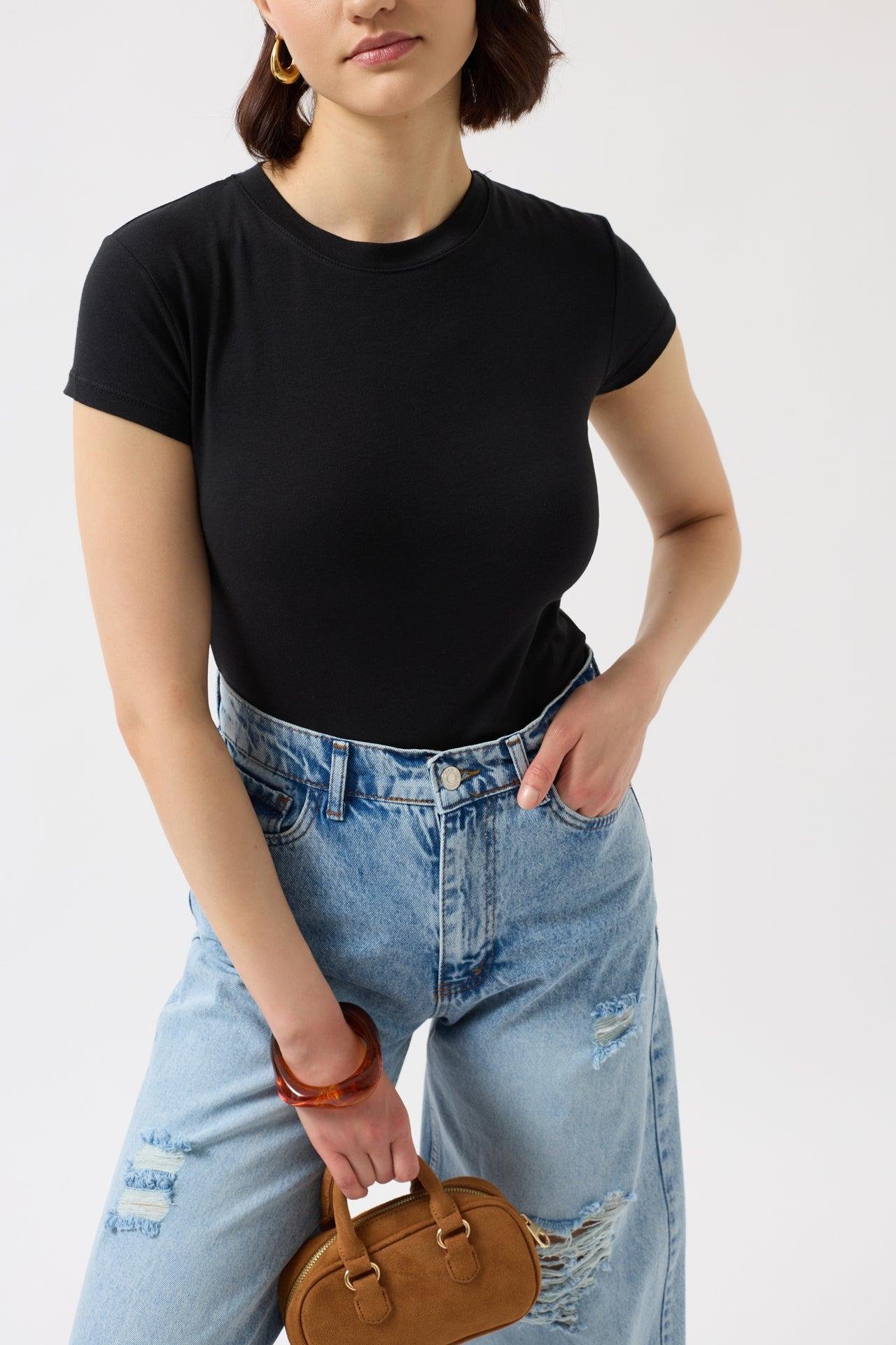 Likralı Basic Siyah T-Shirt