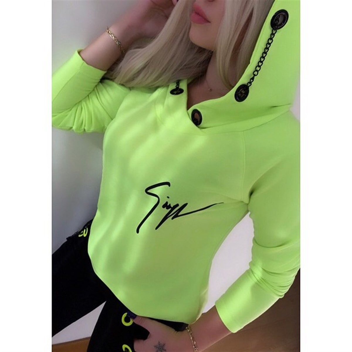 NEON YEŞİL ESNEK KUMAŞ KAPİŞONLU ALT ÜST BAYAN EŞOFMAN TAKIM İKİ PARÇA BAYAN SPOR TAKIM ALT ÜST BAYAN TAKIM BAYAN SPOR TAKIM WOMAN SPORTSWEAR SET GD-006-1