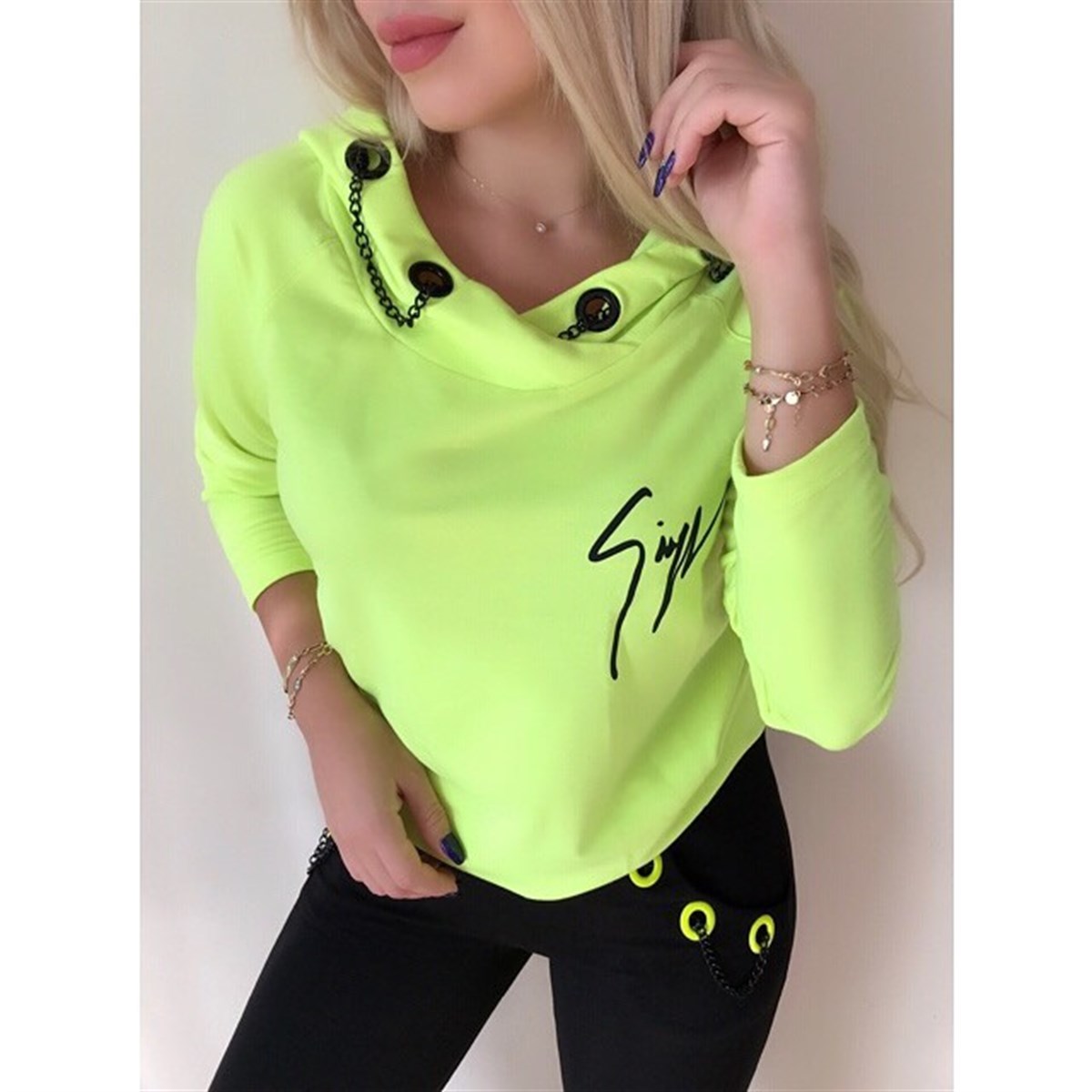 NEON YEŞİL ESNEK KUMAŞ KAPİŞONLU ALT ÜST BAYAN EŞOFMAN TAKIM İKİ PARÇA BAYAN SPOR TAKIM ALT ÜST BAYAN TAKIM BAYAN SPOR TAKIM WOMAN SPORTSWEAR SET GD-006-1