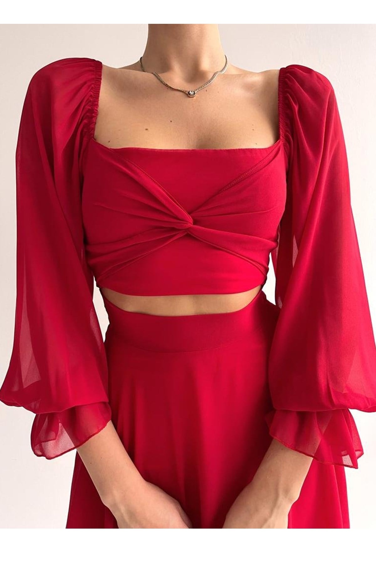 ÖNDEN BÜSTİYER VE ETEK GÖRÜNÜMLÜ ASTARLI ŞİFON KUMAŞ KIRMIZI ELBİSE RED MINI DRESS SD-013-KIRMIZI