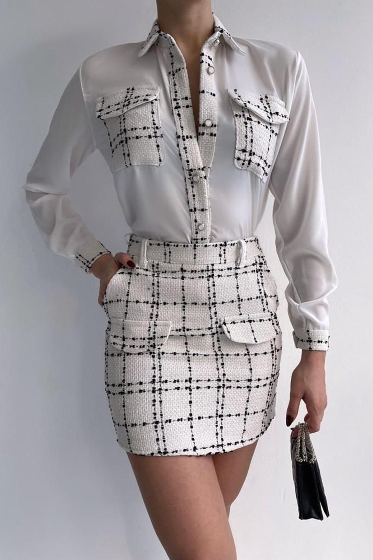 PAMUKLU TÜVİT KUMAŞ MİNİ ETEK VE UZUN KOLLU BEYAZ GÖMLEK TAKIM SHIRT AND SKIRT SET SD-011-BEYAZ