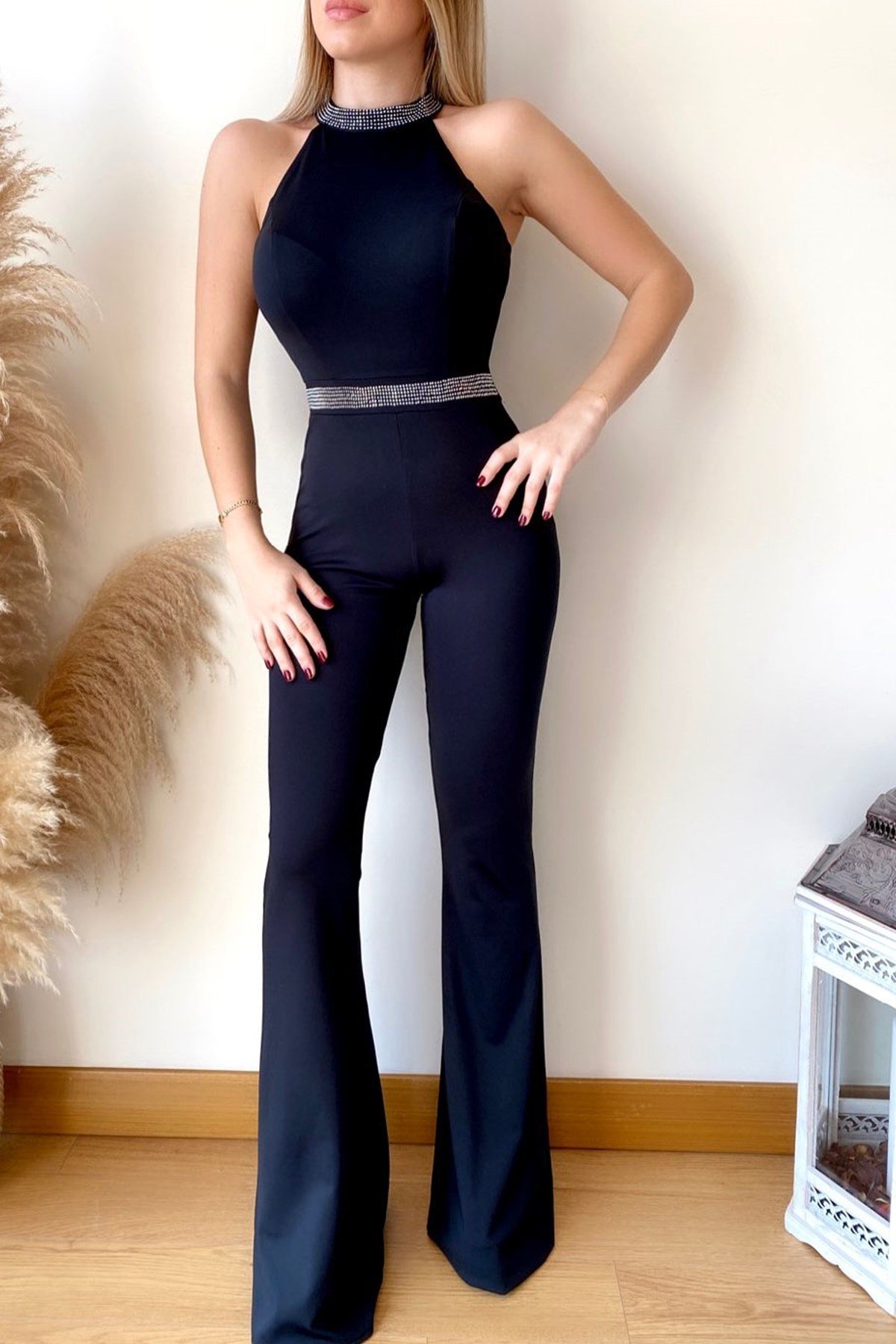 PARLAK TAŞ BASKILI İSPANYOL PAÇA KOLSUZ SİYAH TULUM BLACK BODYSUIT GD-041-SİYAH