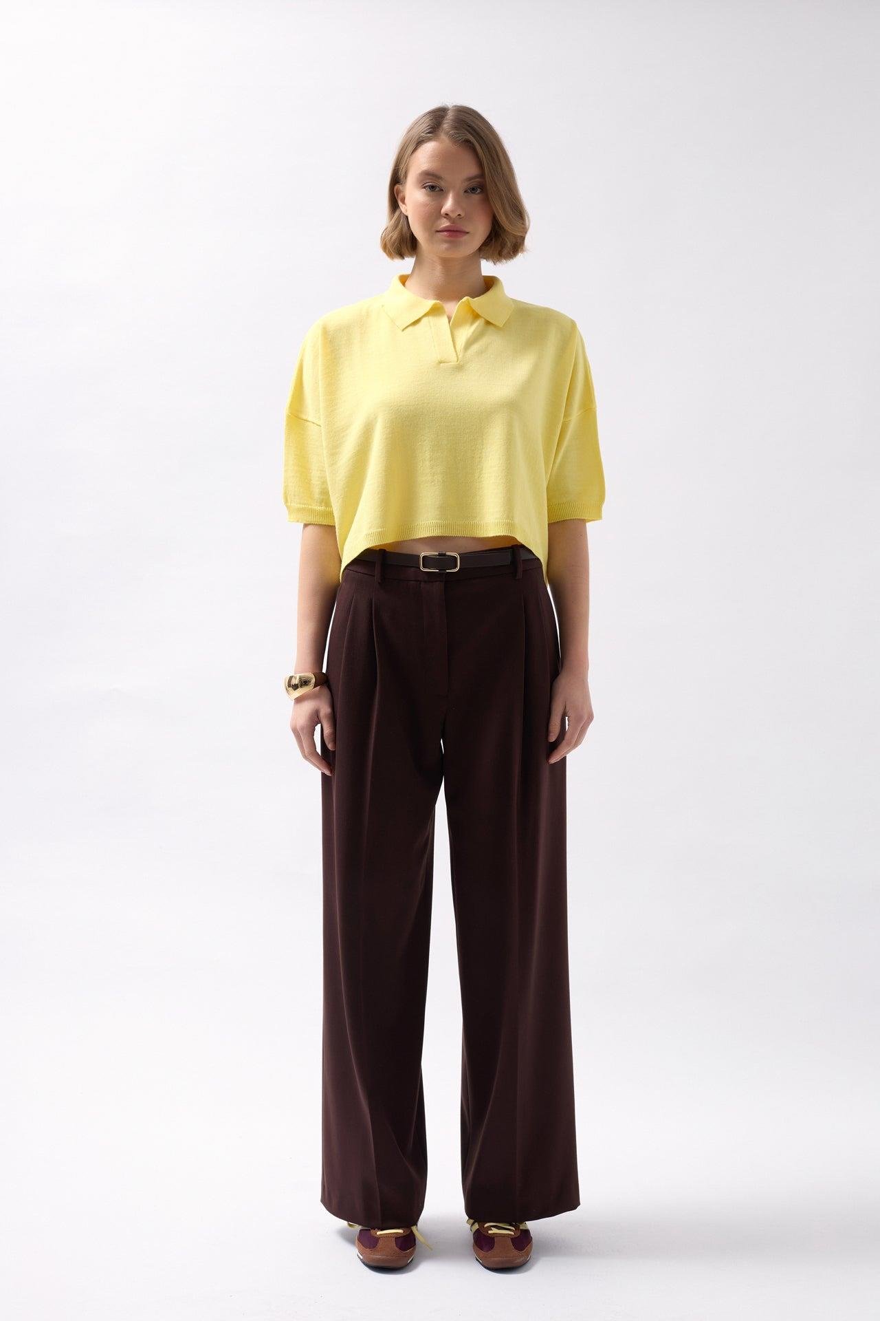 Polo Yaka Crop Dokulu Sarı Bluz