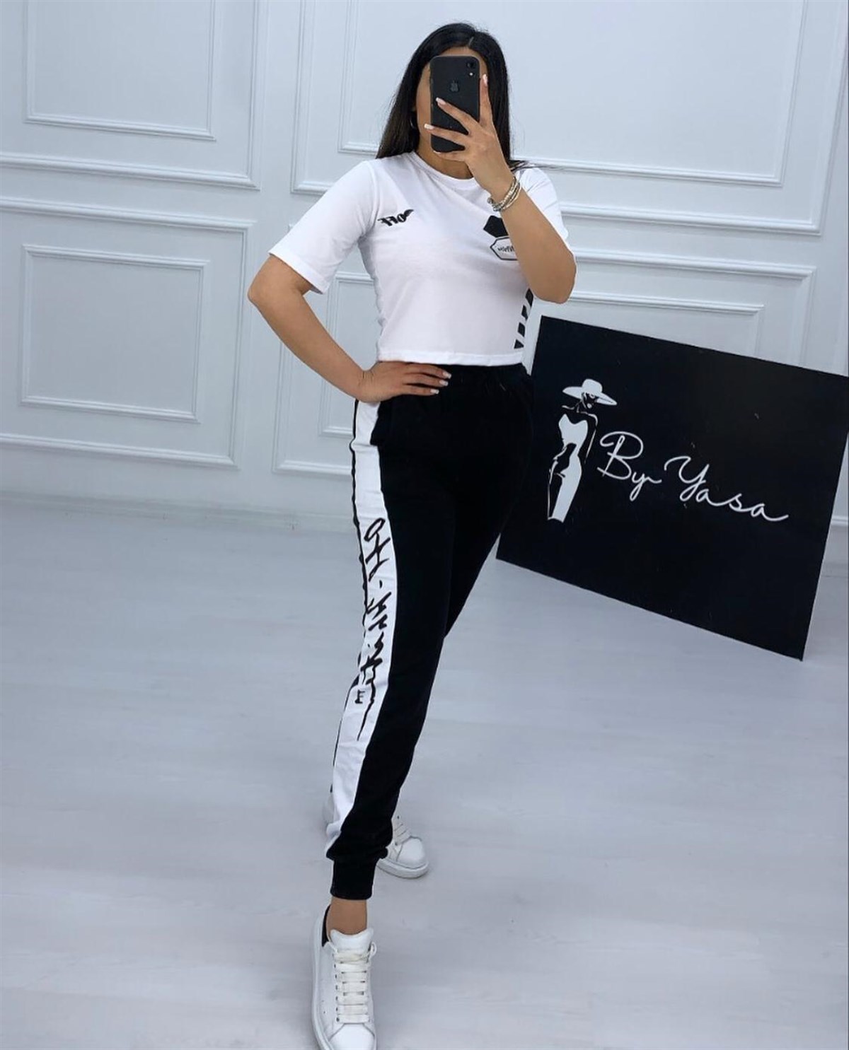 T-SHİRT VE EŞOFMAN ALT TAKI SİYAH BEYAZ SPOR TAKIM WOMAN SPORTSWEAR SET ZN-006