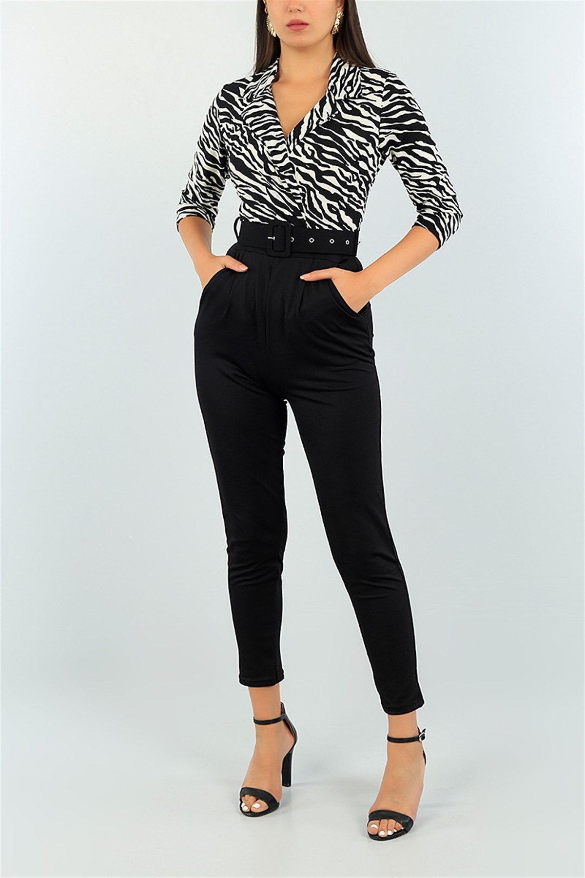 ÜST KISMI ZEBRA DESENLİ KEMER DETAYLI TEK PARÇA SİYAH TULUM SİYAH BODYSUİT SİYAH GÜNLÜK TULUM BLACK BODYSUIT HY-73729
