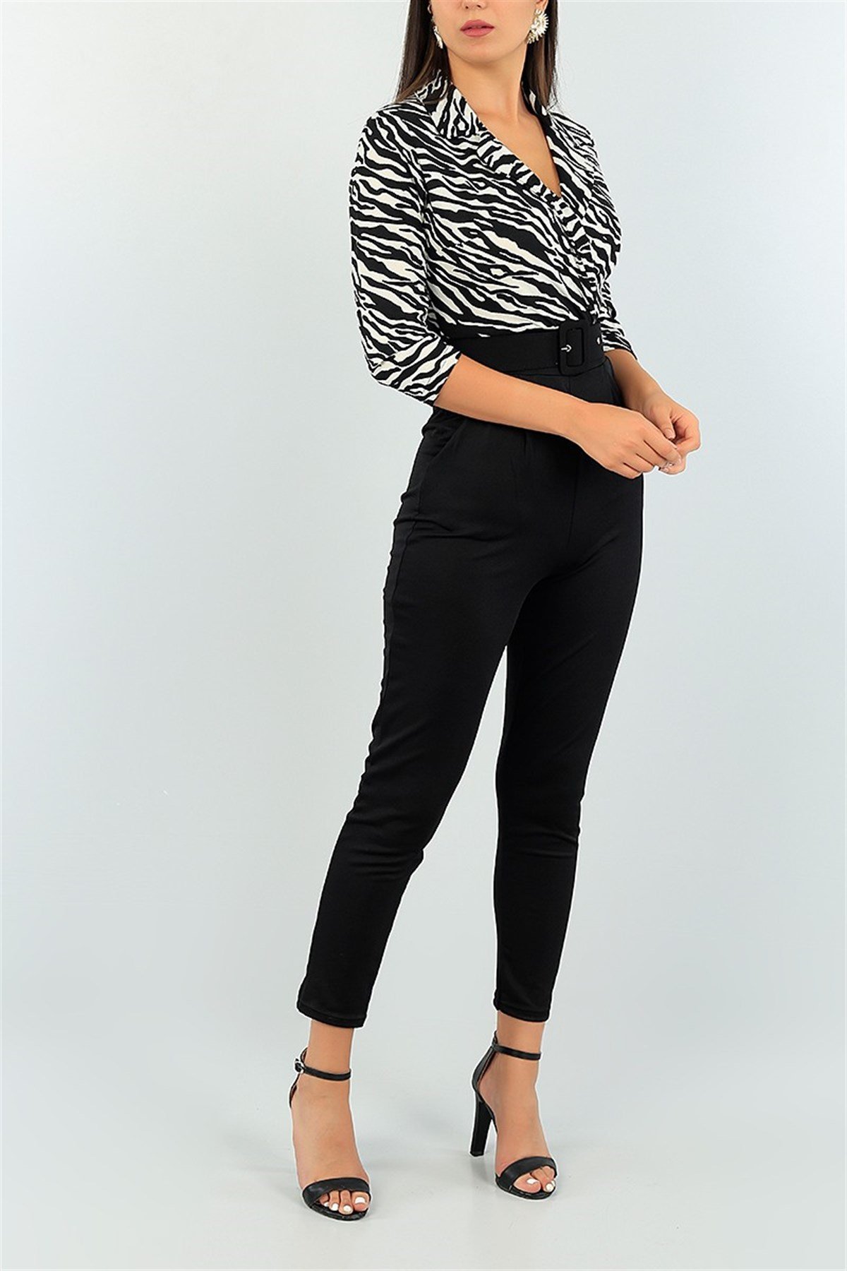 ÜST KISMI ZEBRA DESENLİ KEMER DETAYLI TEK PARÇA SİYAH TULUM SİYAH BODYSUİT SİYAH GÜNLÜK TULUM BLACK BODYSUIT HY-73729