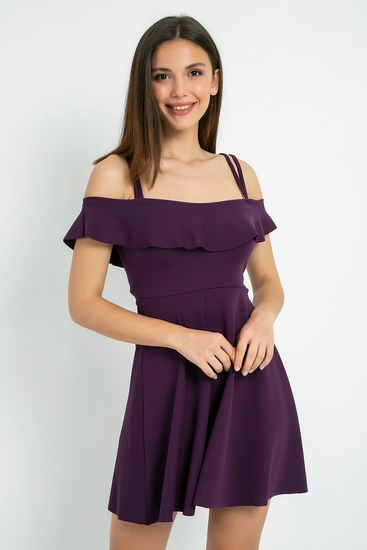 VOLAN DETAYLI ESNEK KUMAŞ ASKILI MOR MİNİ ELBİSE MOR ELBİSE SLEVELESS PURPLE MINI DRESS 4646031890225