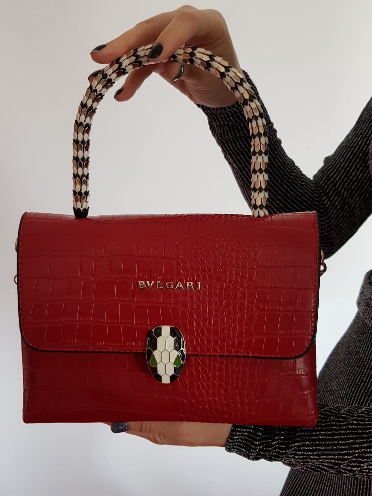 YENİ TREND REPLİKA TARZ BAYAN ÇANTA MODELLERİ WOMAN BAG LY-009