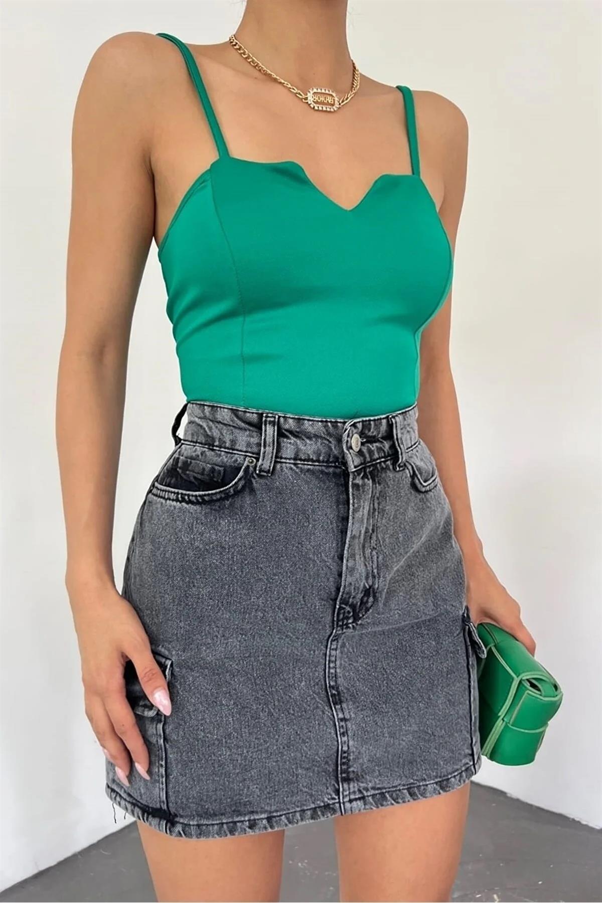 Yeşil Örme Krep Kumaş Askılı Bluz 5076-2