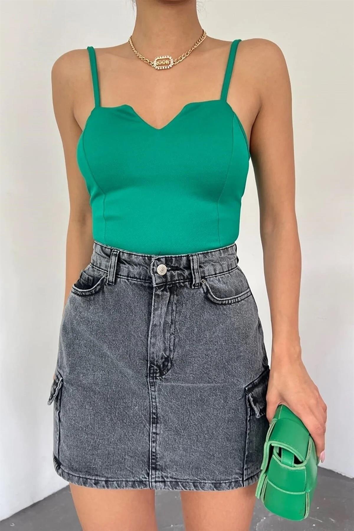 Yeşil Örme Krep Kumaş Askılı Bluz 5076-2