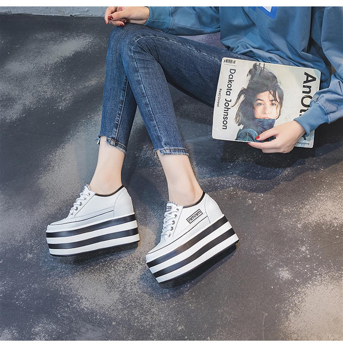 Dolgu Topuk Spor Ayakkabı