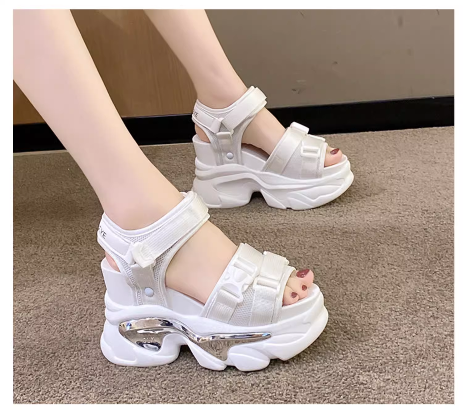 Dolgu Topuk  Spor Sandalet